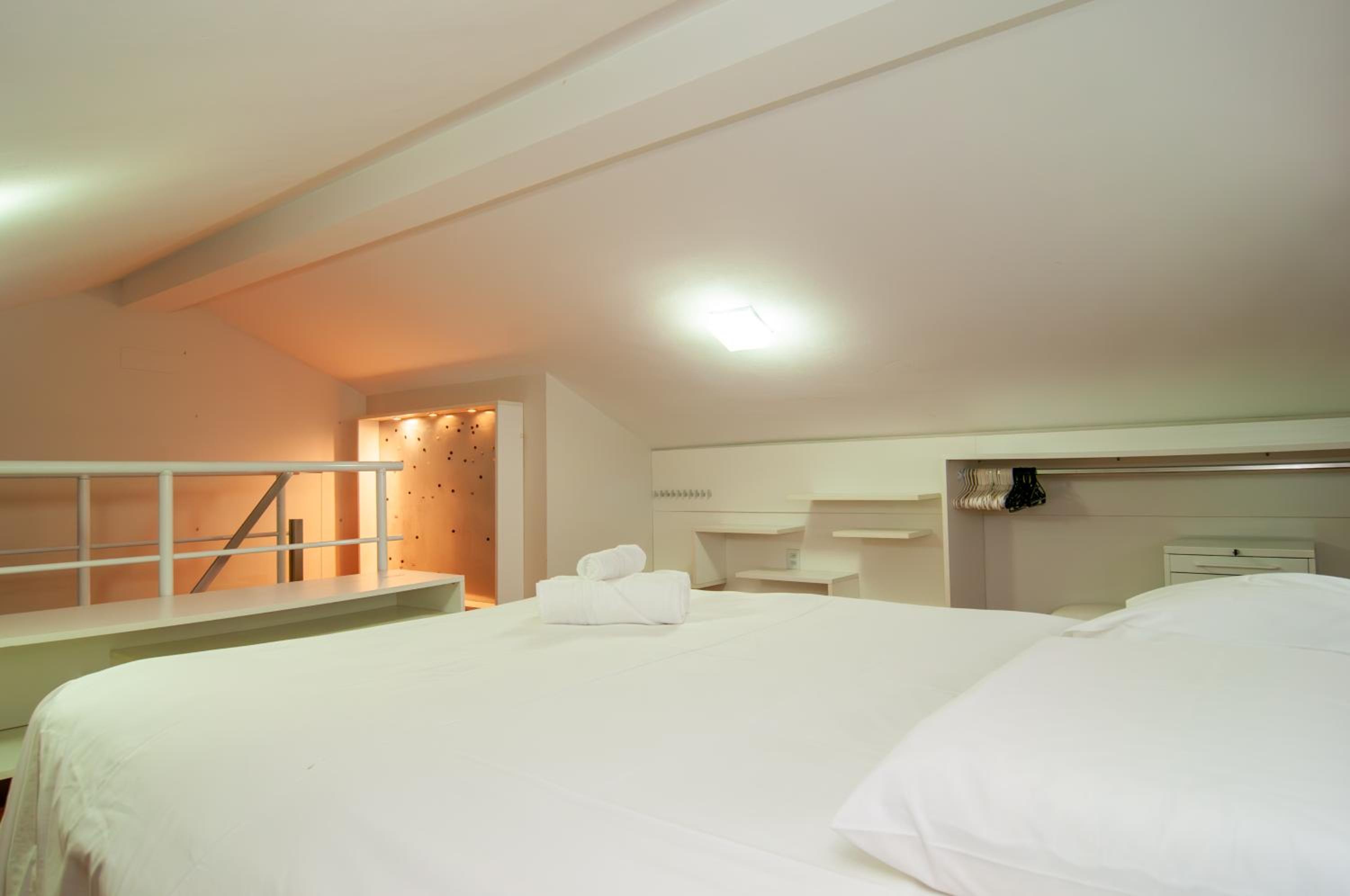 Alto Padrão c/ Piscina Privativa, Ingleses RW0052