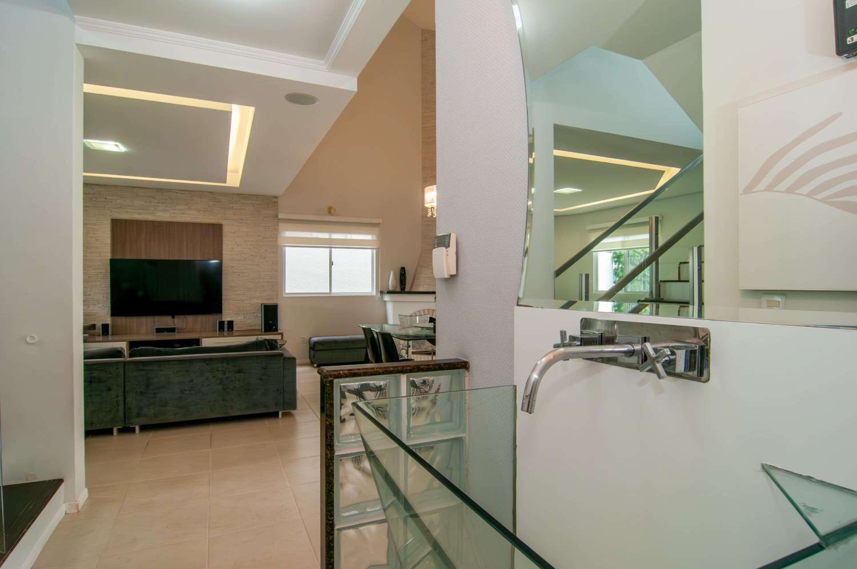 Alto Padrão c/ Piscina Privativa, Ingleses RW0052