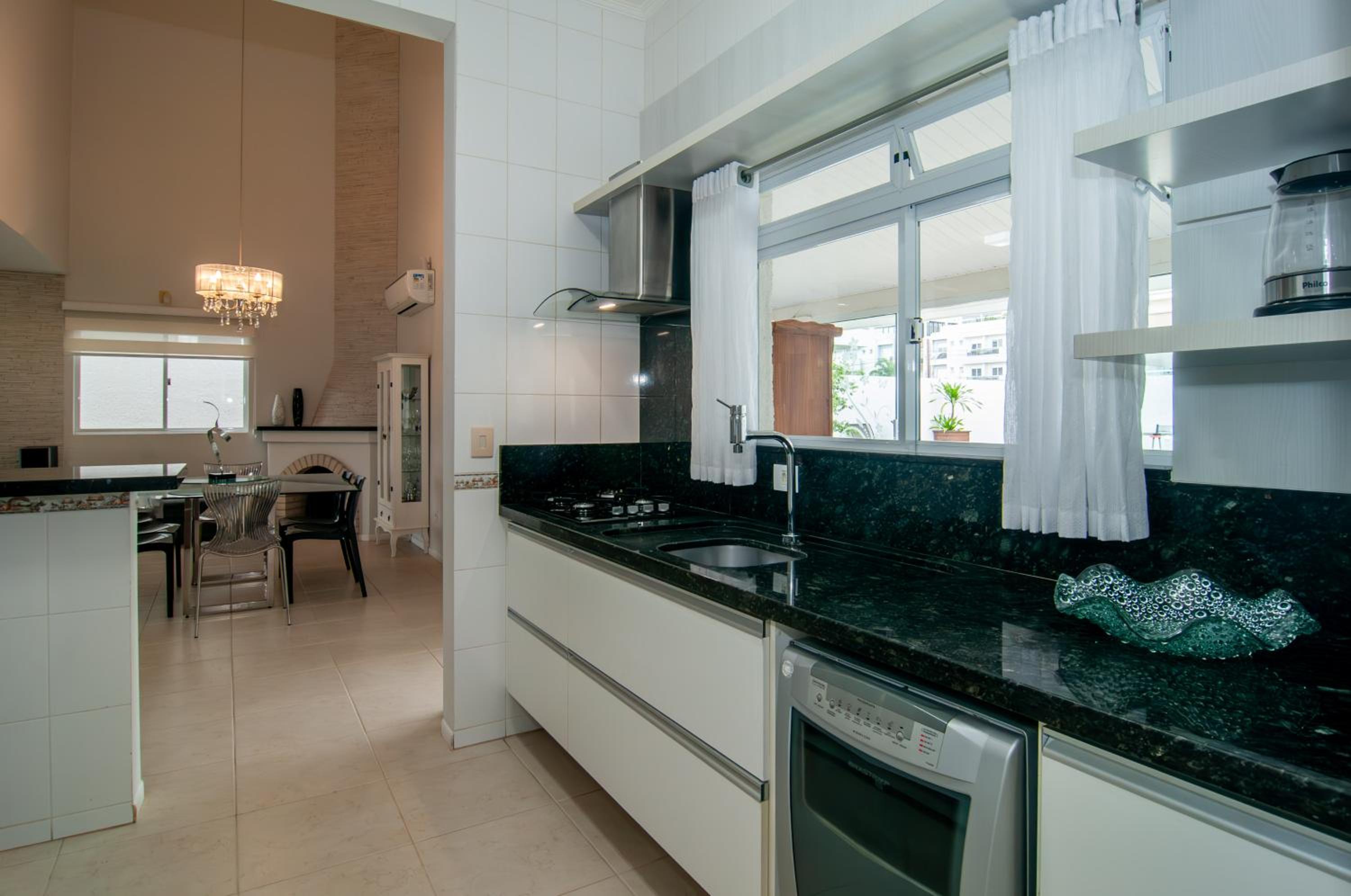 Alto Padrão c/ Piscina Privativa, Ingleses RW0052