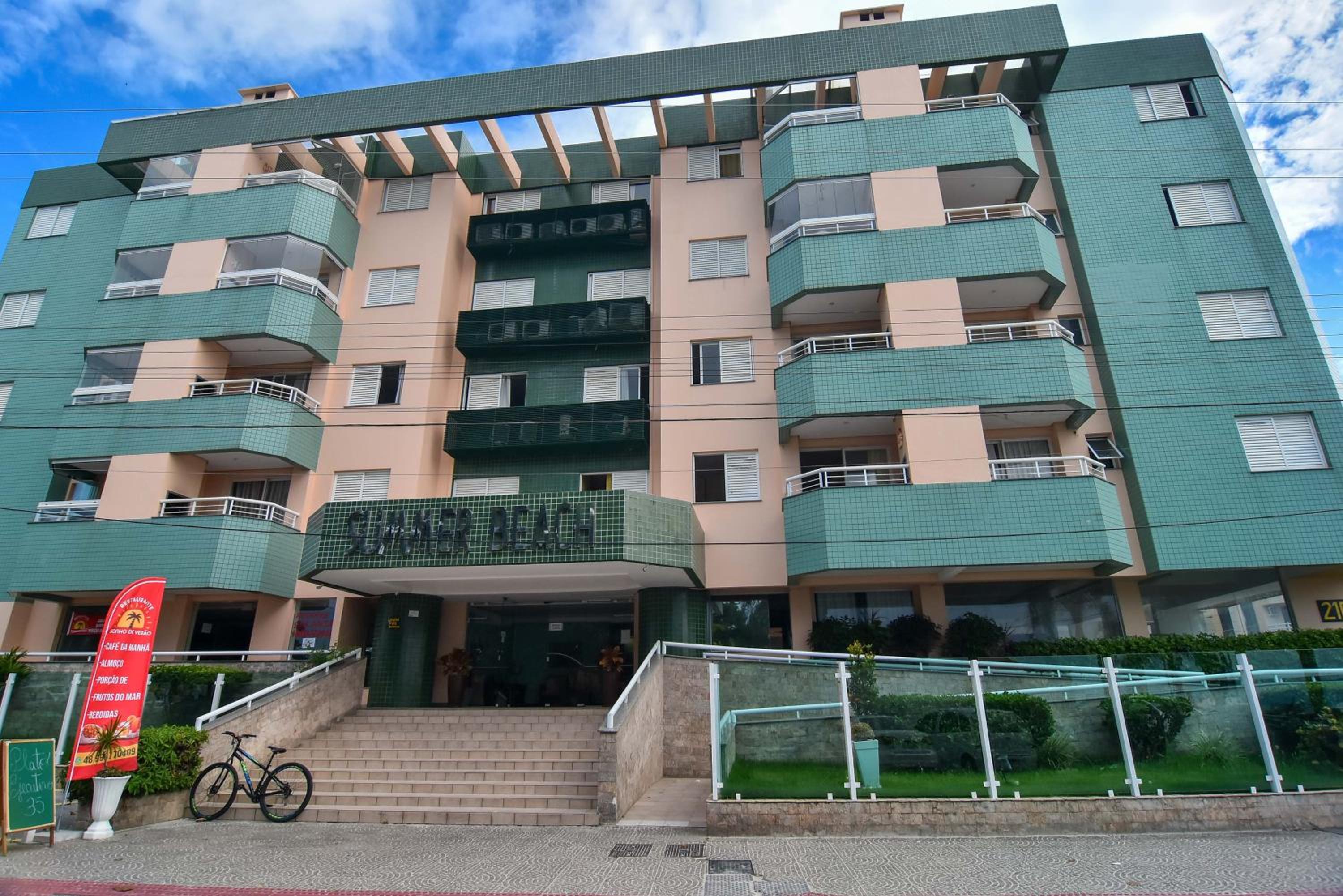 Apto 1 quadra da Praia em Canasvieiras P2123