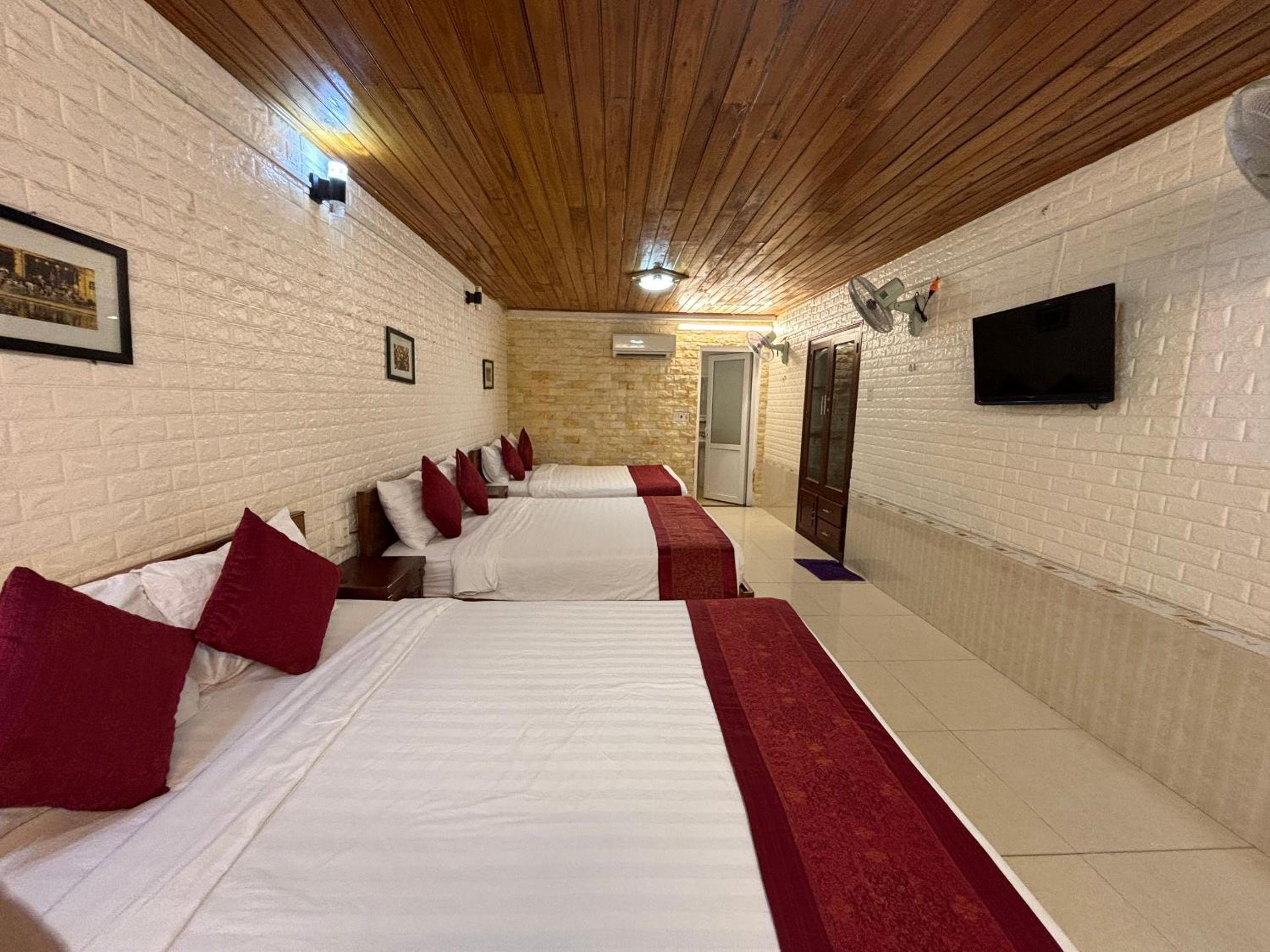 Red House Homestay - Villa