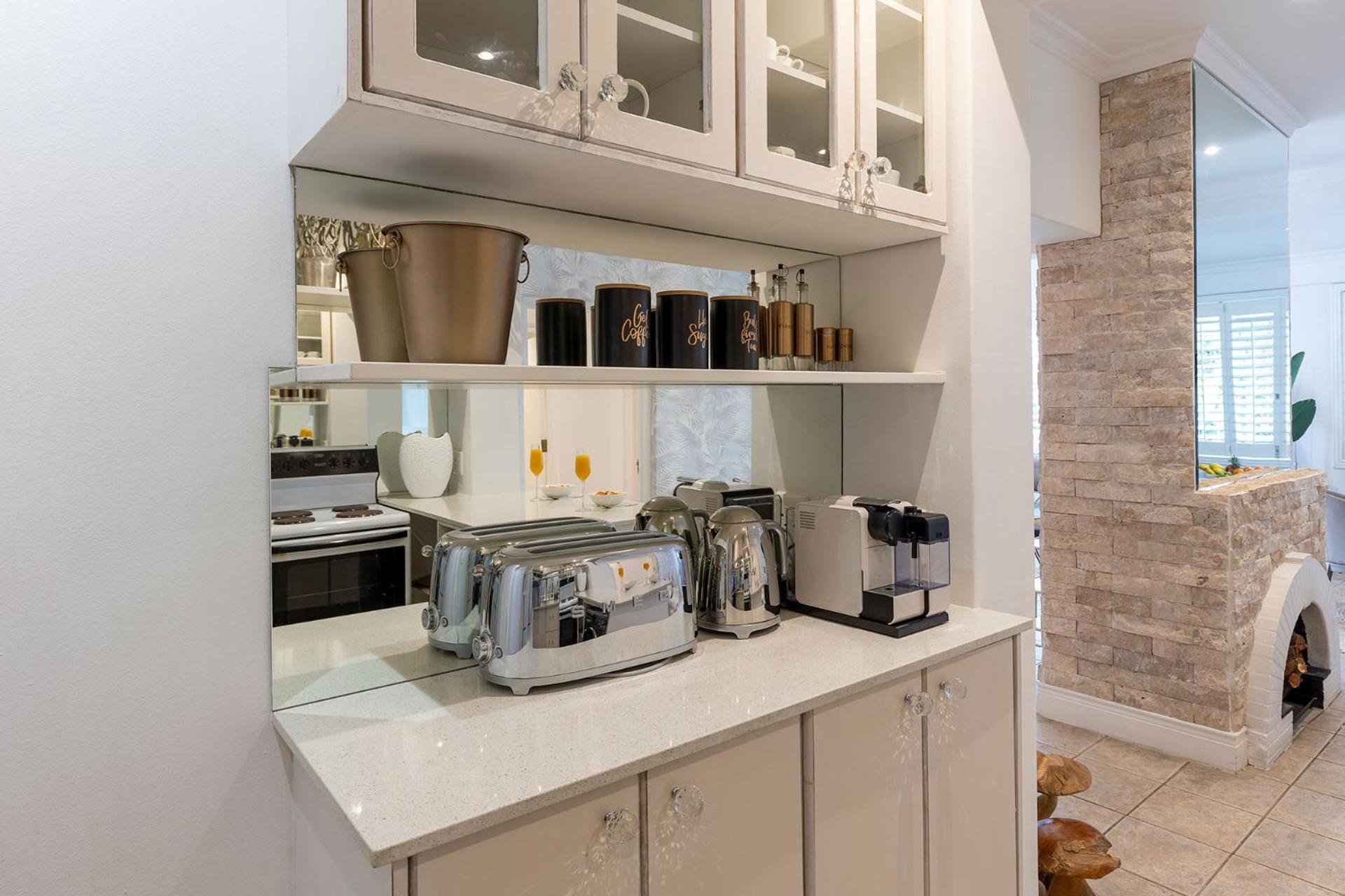 Clifton YOLO Spaces - Clifton Boutique Apartments