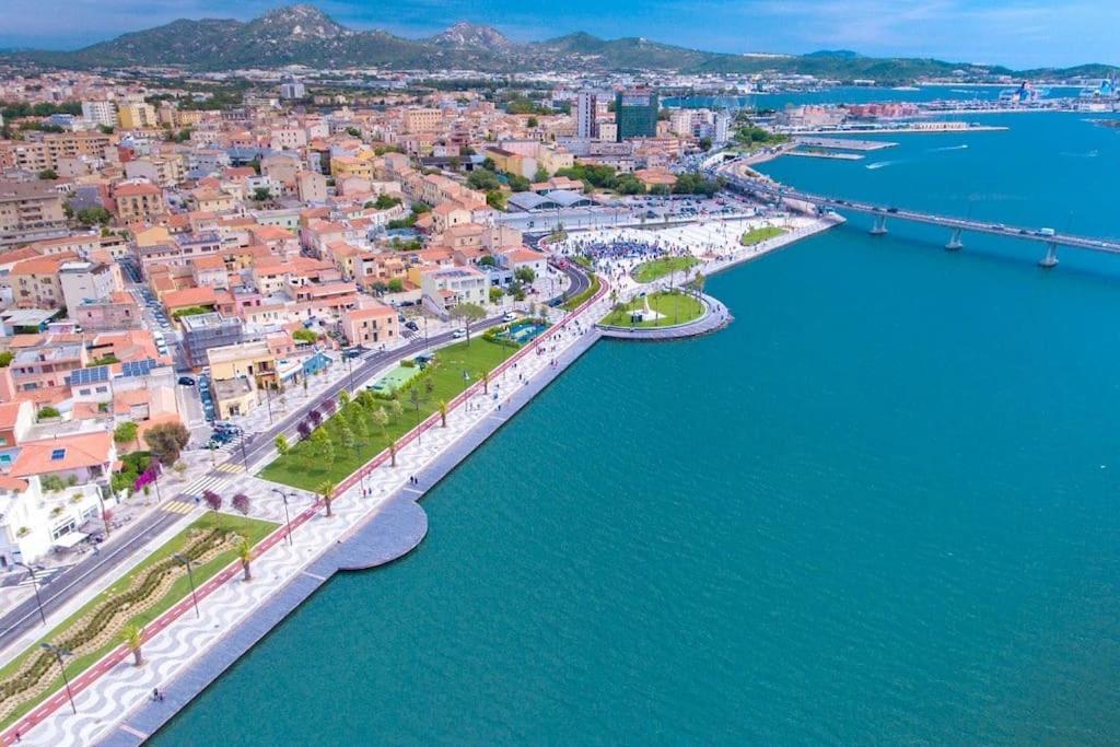 Olbia Marina - Near Airport with SwimmingPool