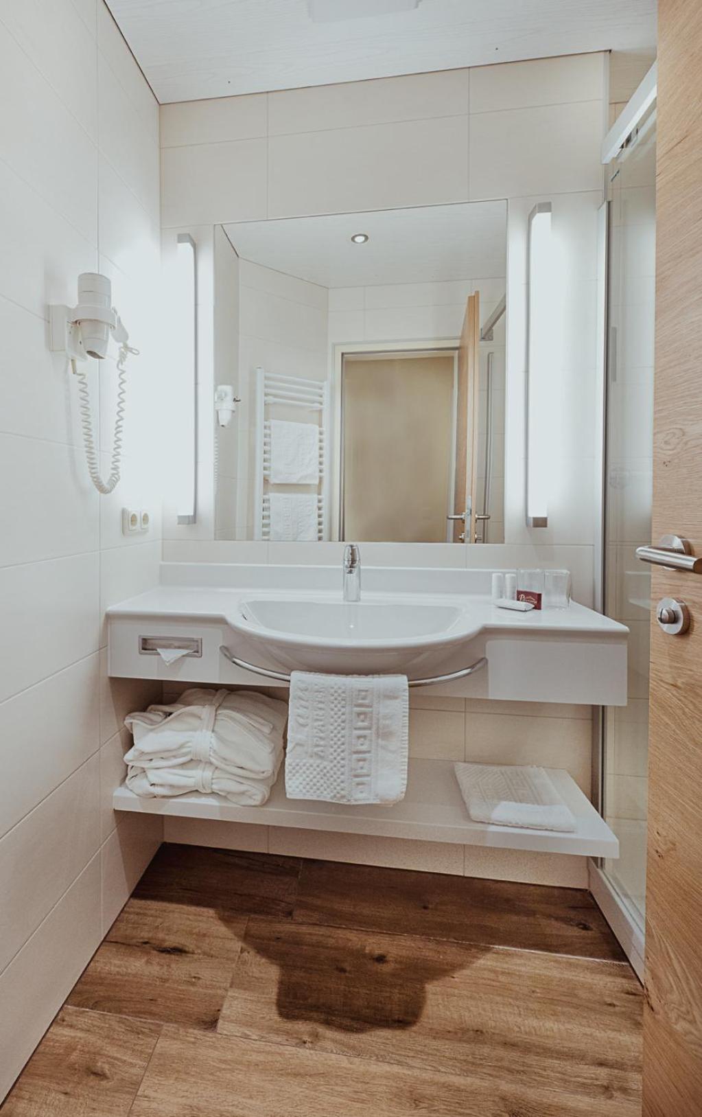 Appartement Hotel Panorama-im Bademantel direkt in die Alpentherme