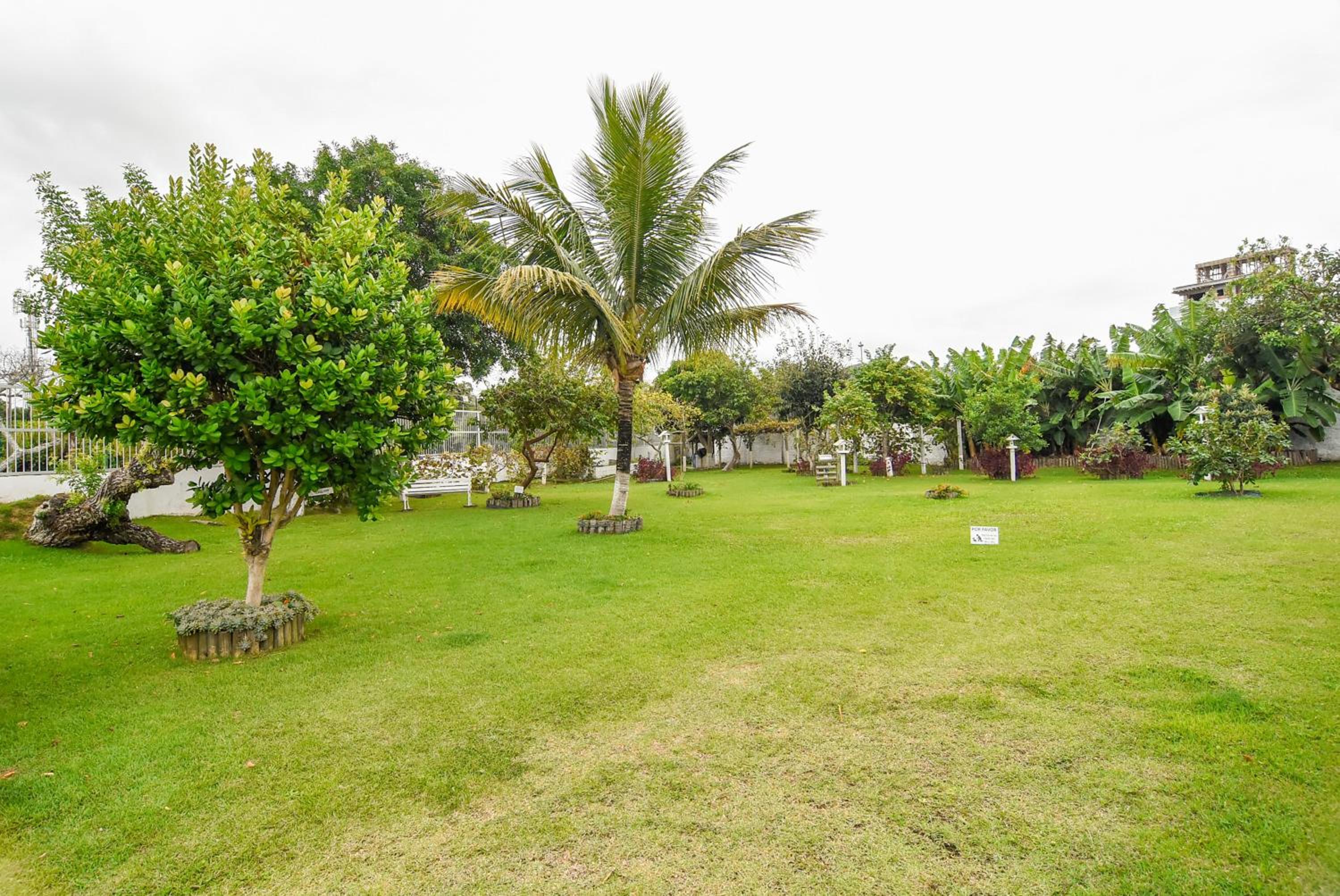 Casa em Cond. Fechado, poucos passos da Praia P539