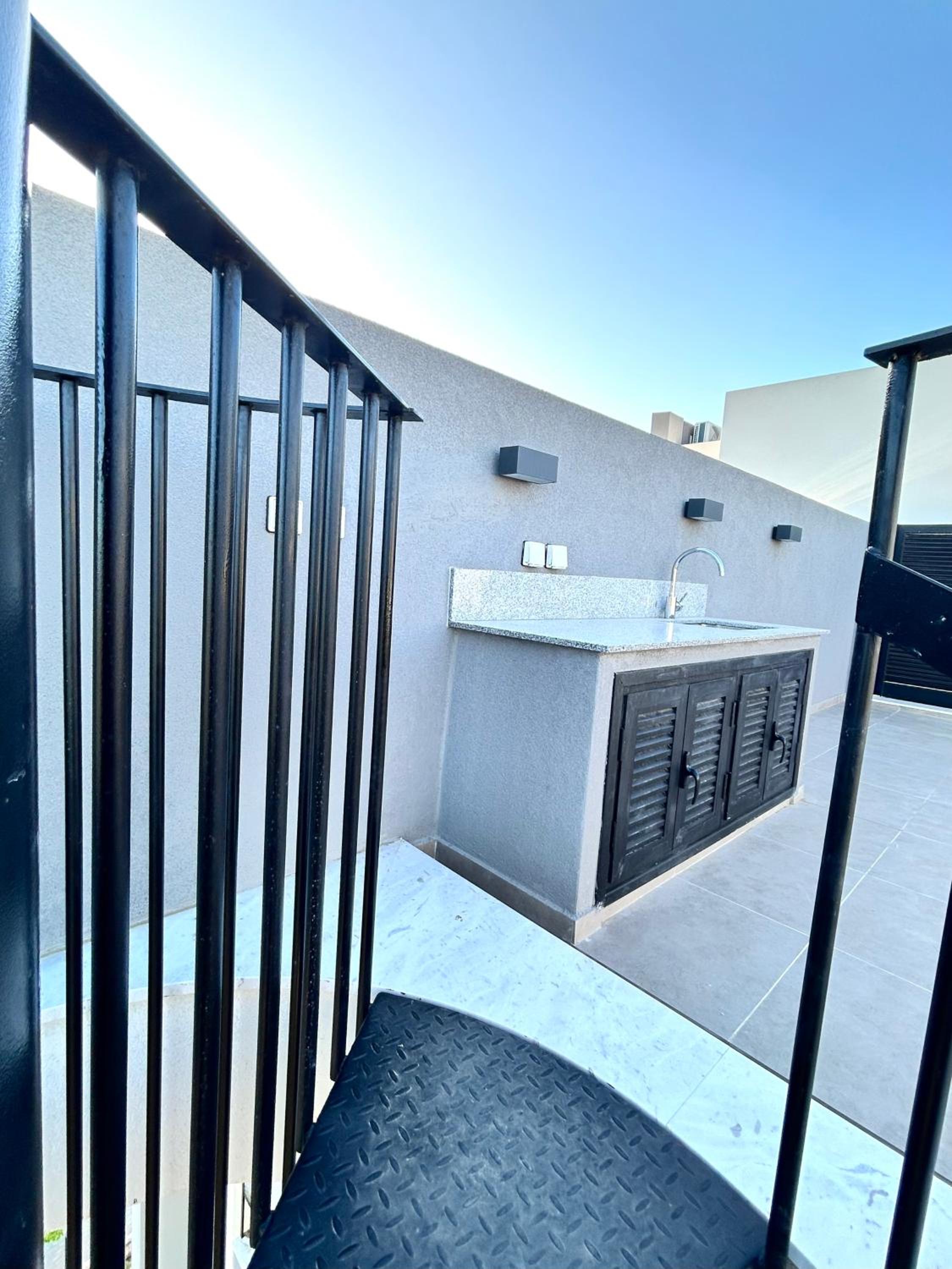 Sunset Gardens - Holiday Apartments