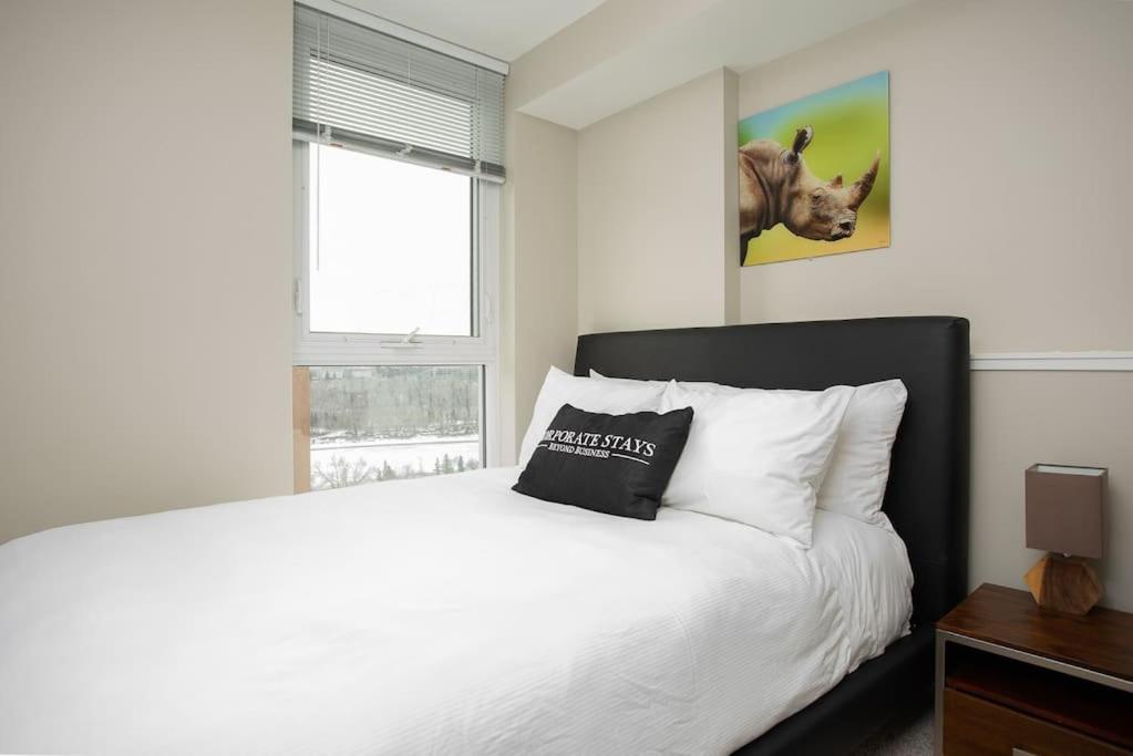 Hendrix Luxury Apartments by Corporate Stays