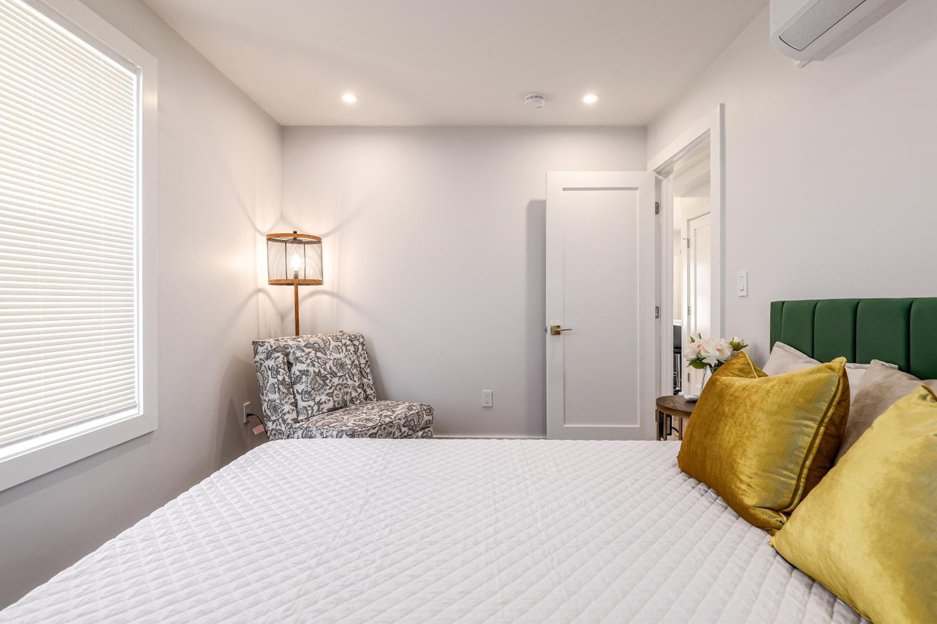 3BR2Bth parking, CambridgeBoston, WD, Subway, AC - Property Image 40