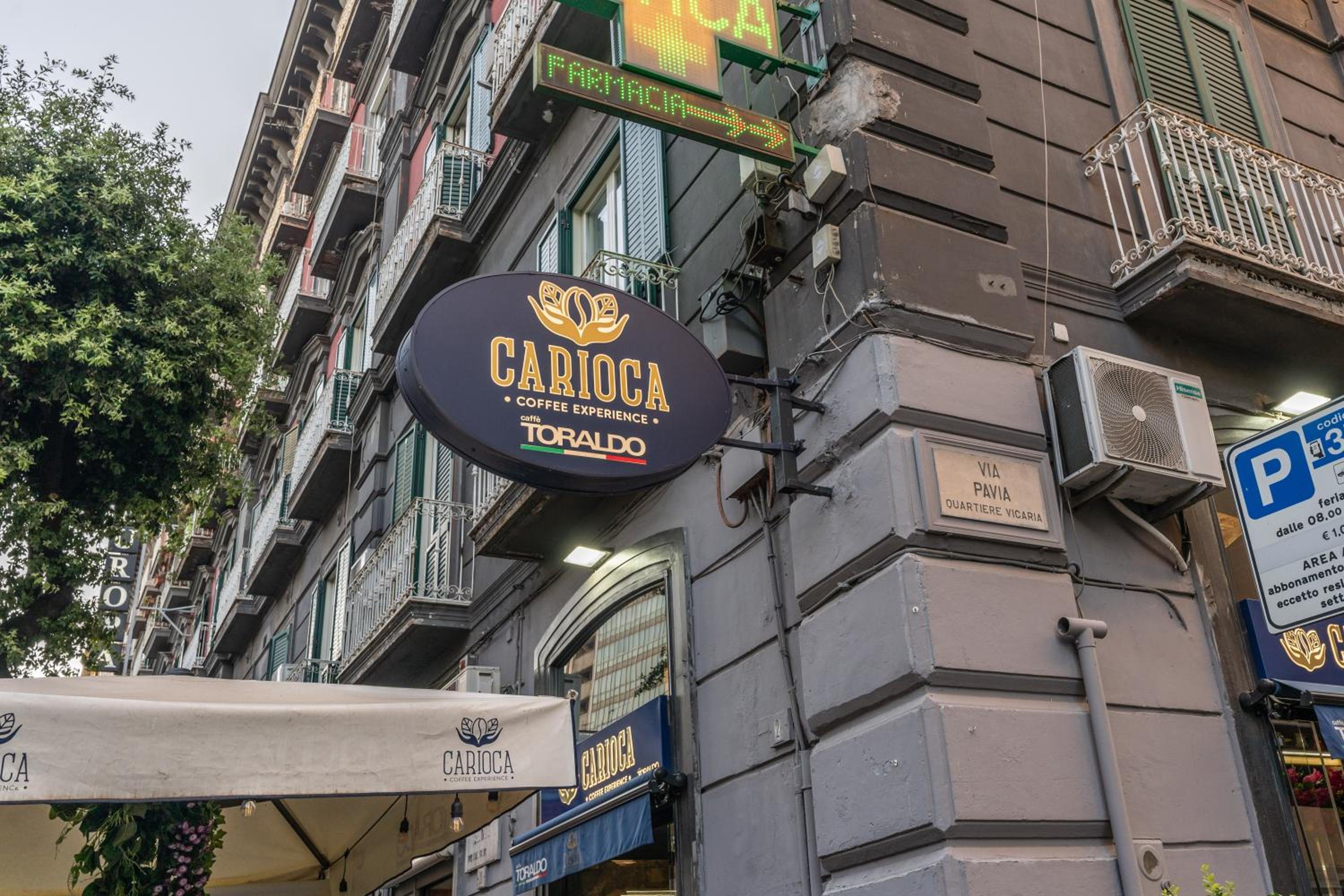 Camera e Caffé DeLuxe