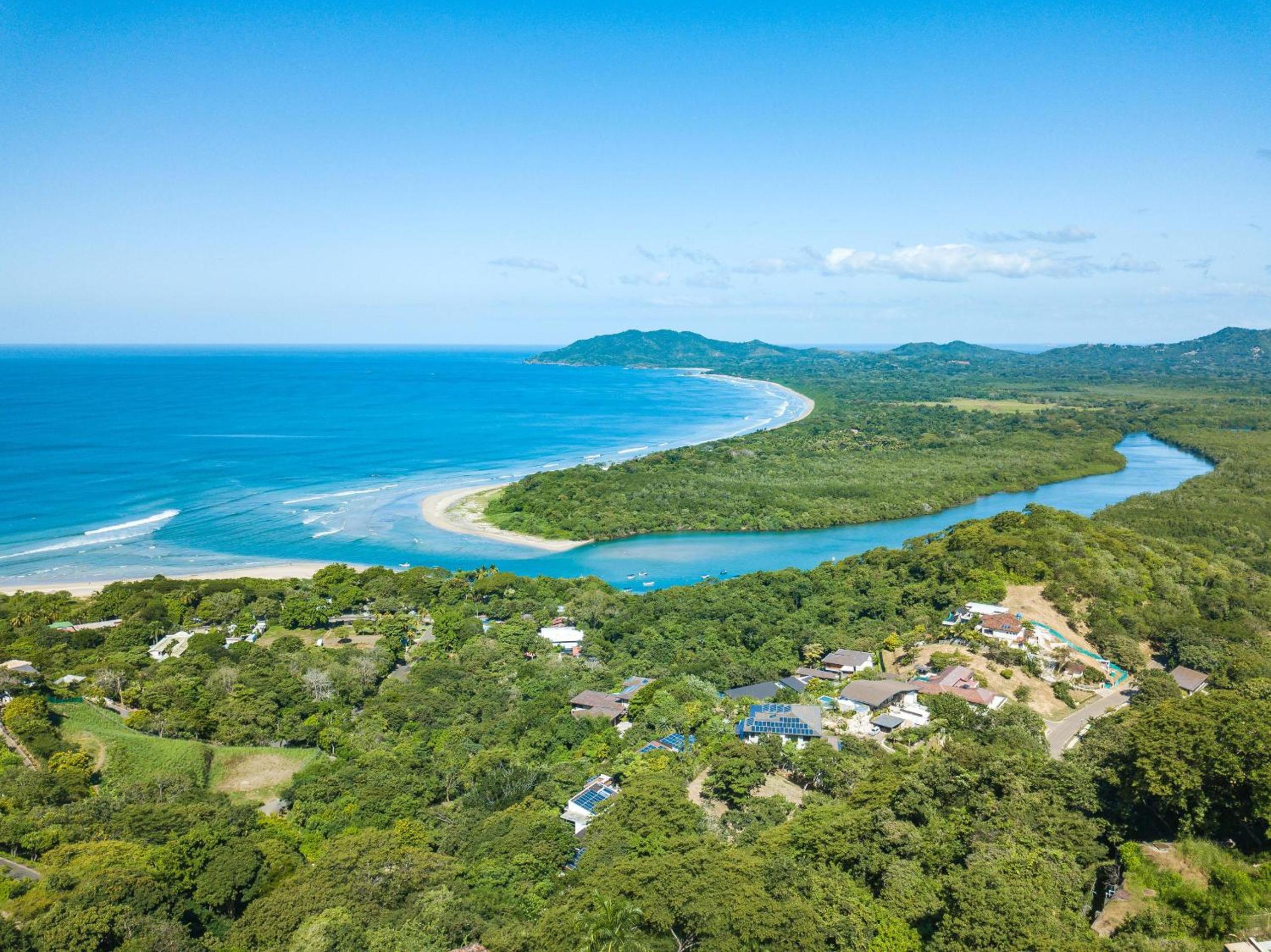La Vista Diria Condo