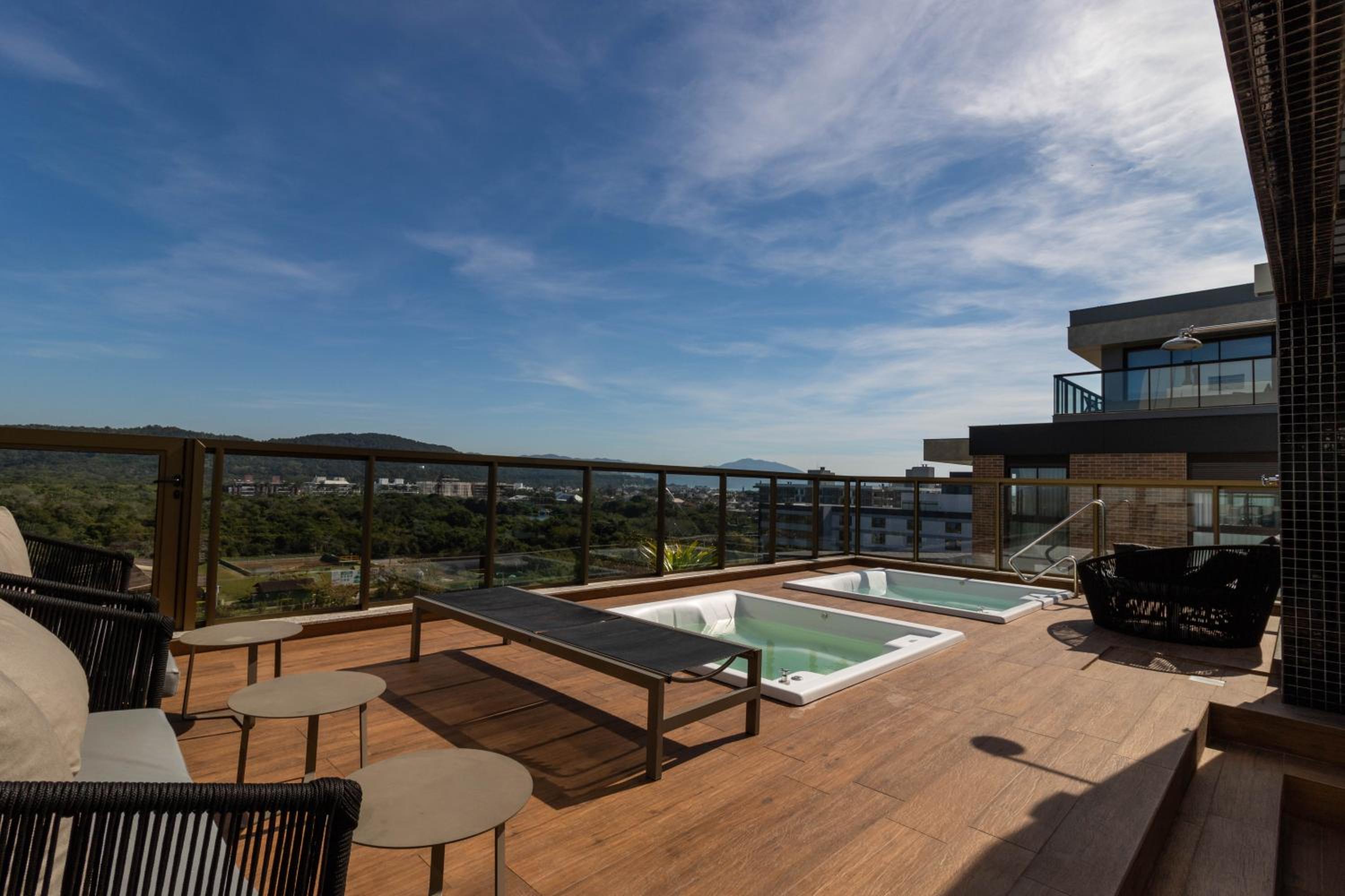 Icon Home Design: Elegância em Jurerê WK3088