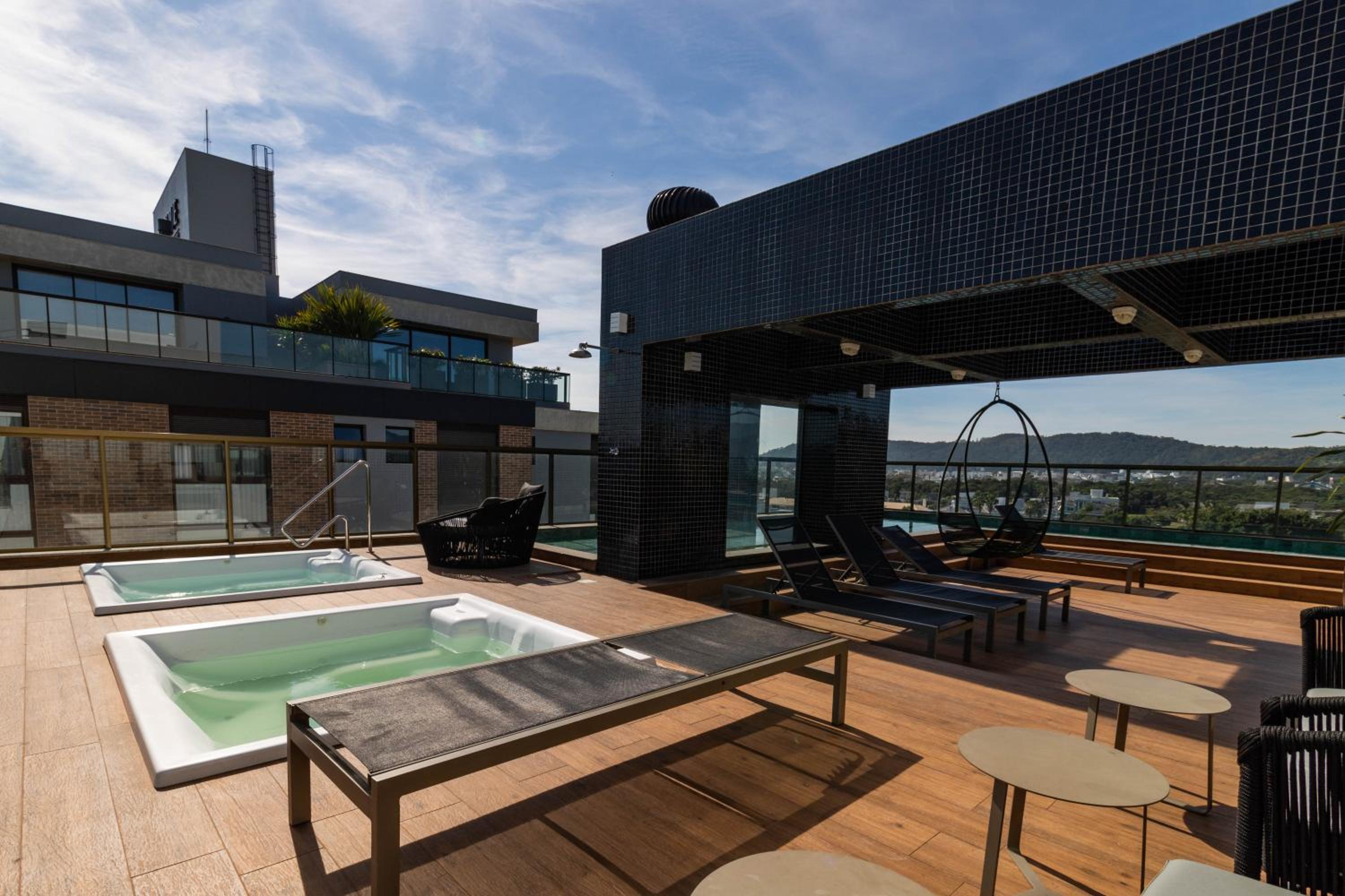 Icon Home Design: Elegância em Jurerê WK3088