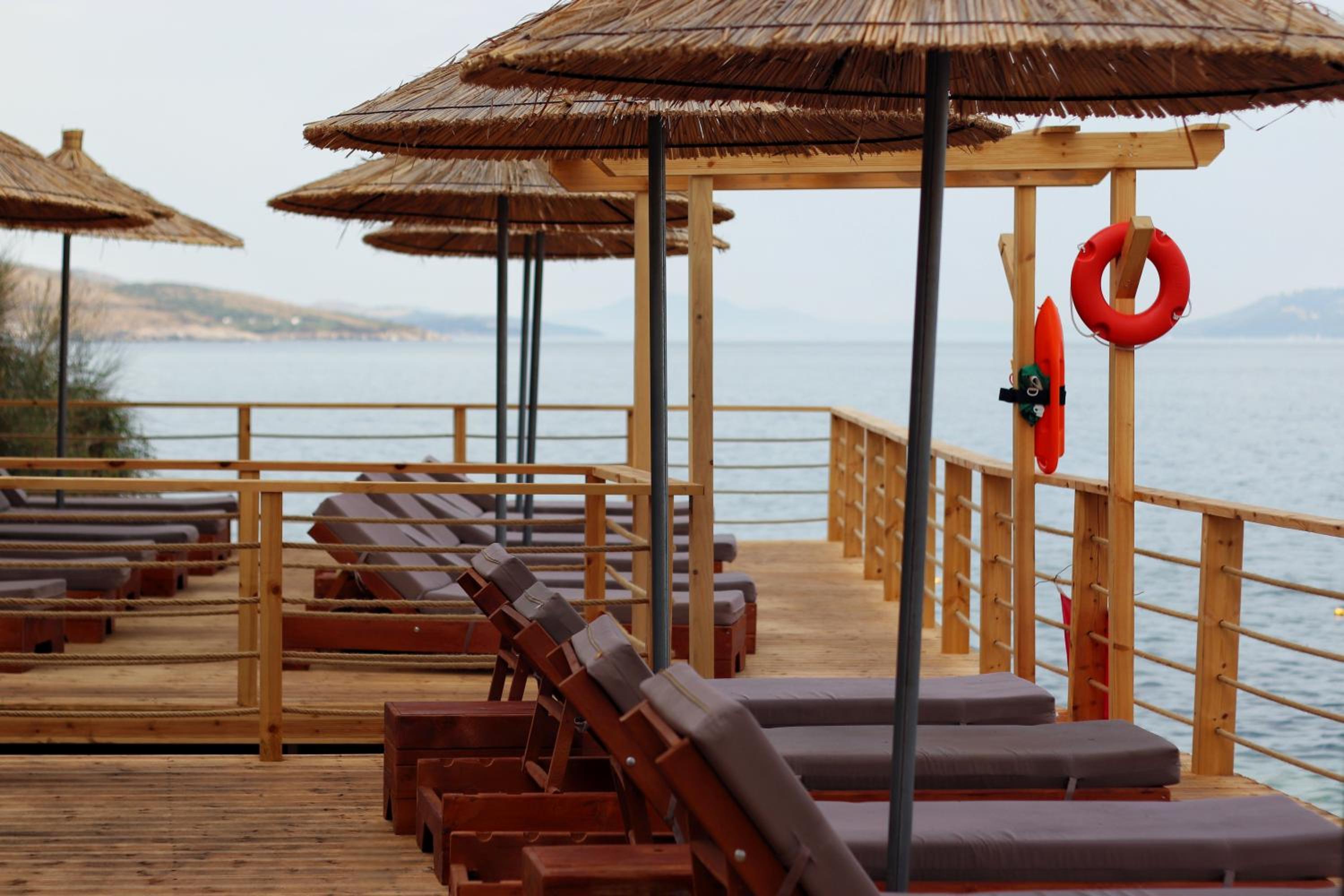 Golden Beach Suites