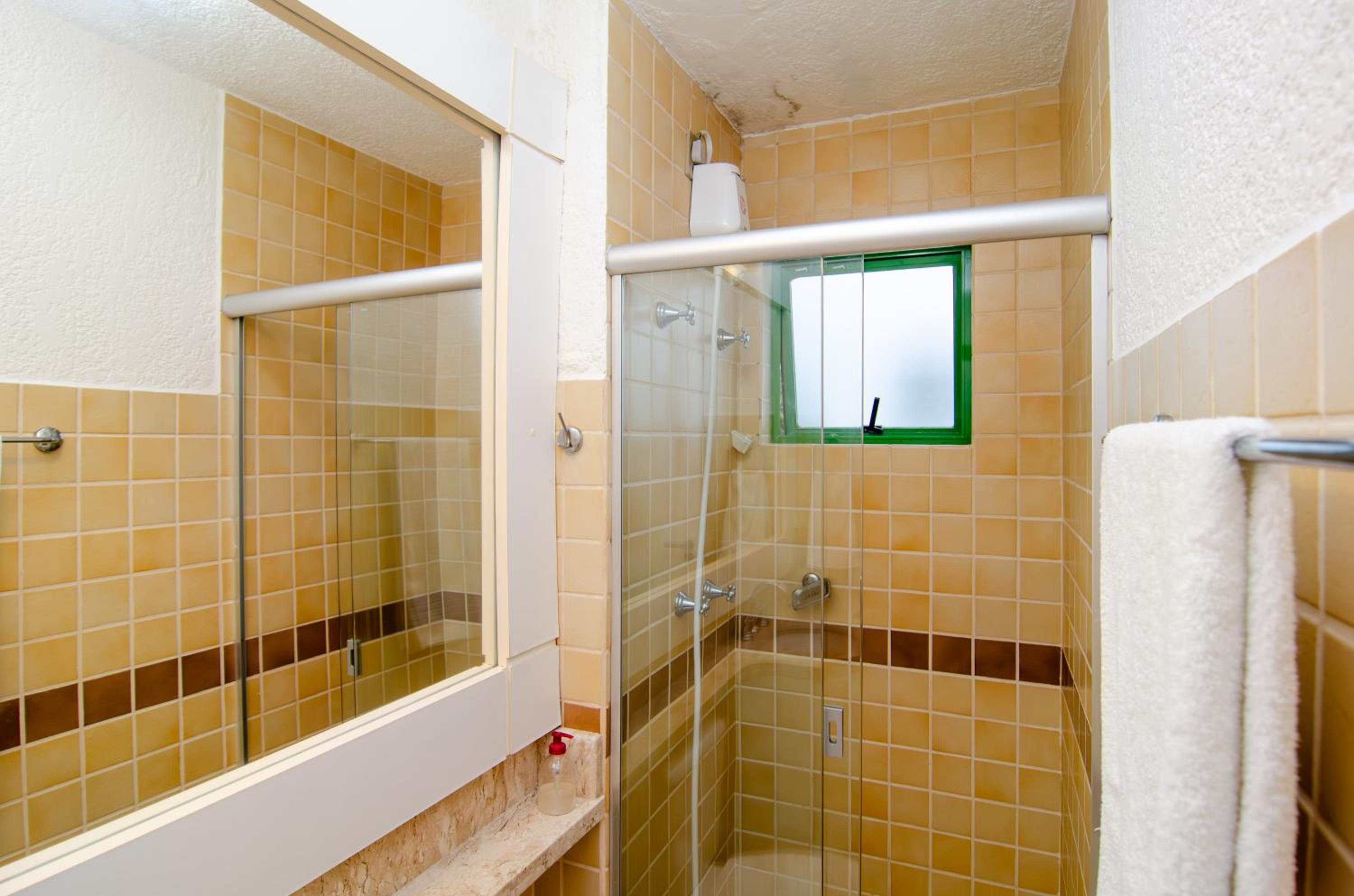 Duplex Vista Mar na Praia Brava YF7387