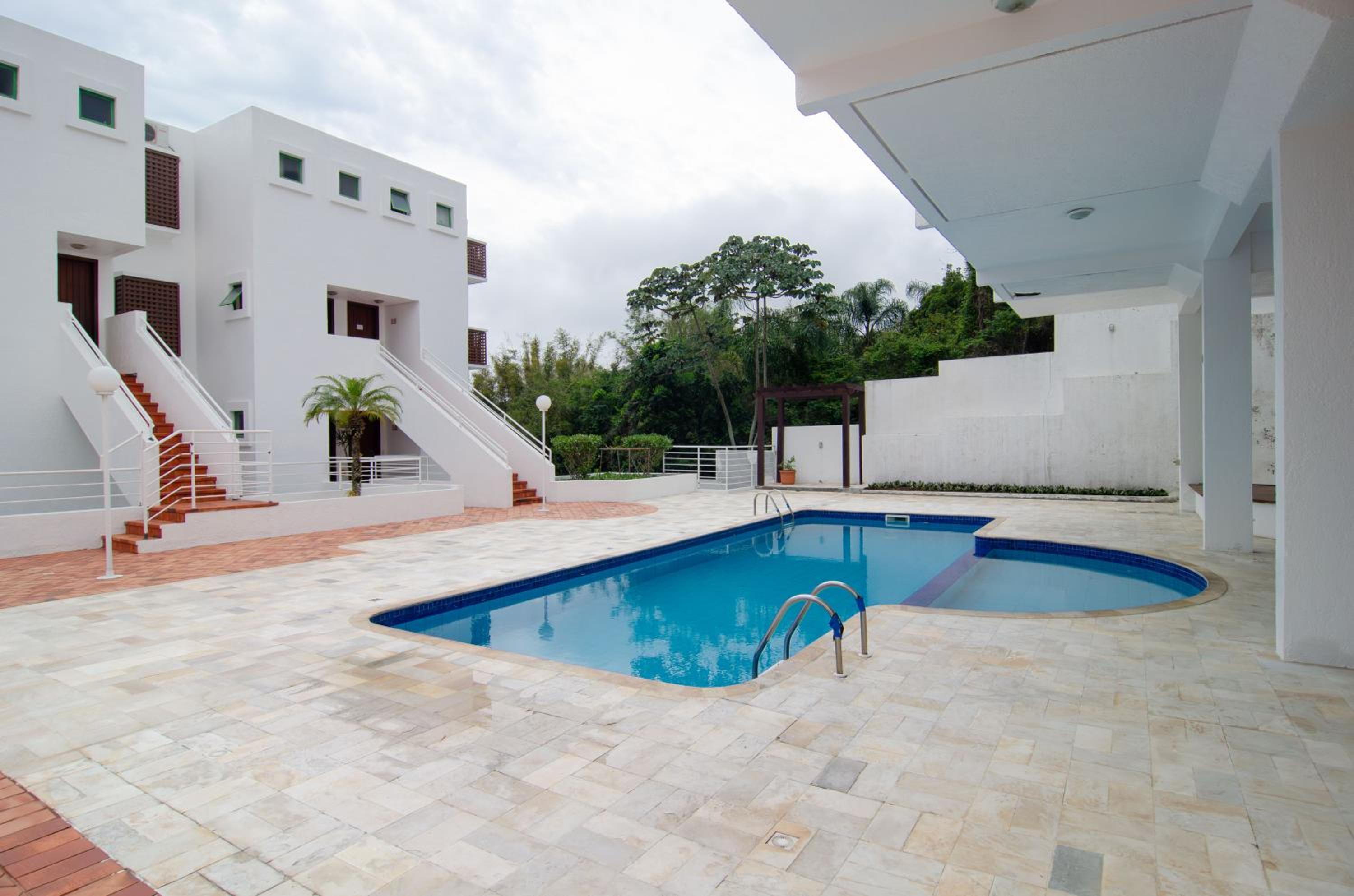Duplex Vista Mar na Praia Brava YF7387