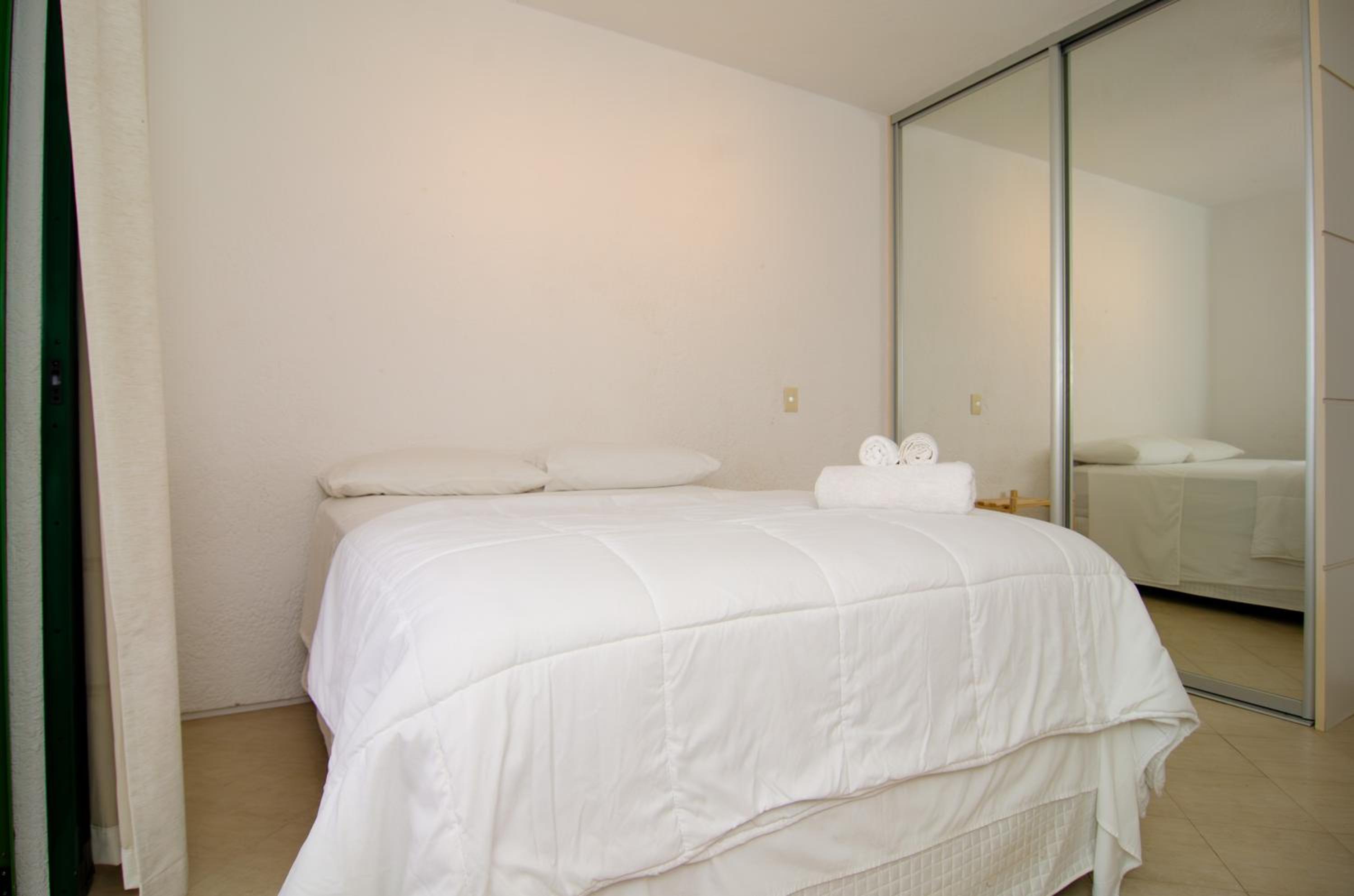 Duplex Vista Mar na Praia Brava YF7387
