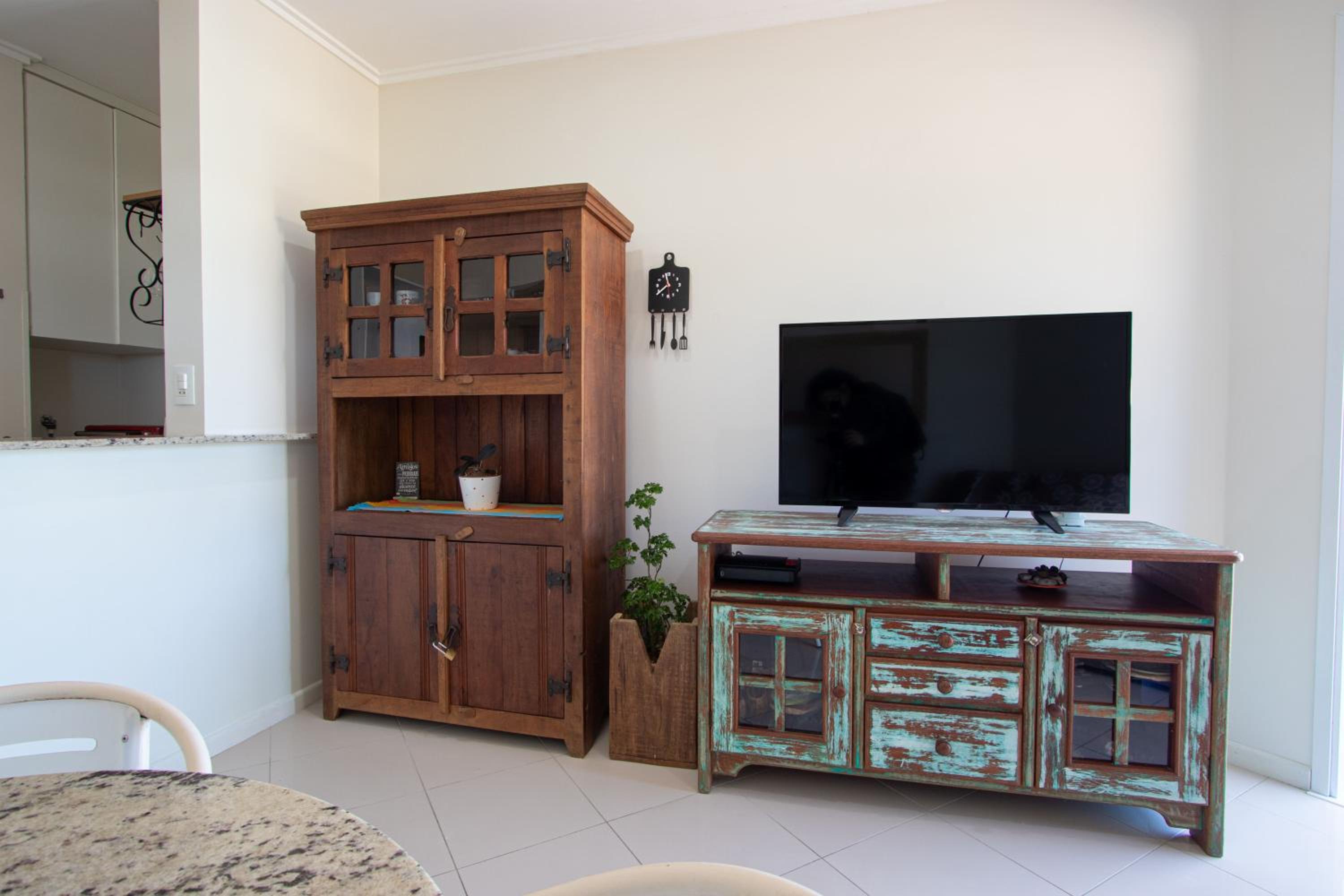 Apartamento com Vista Mar e Acesso a Praia YY4578