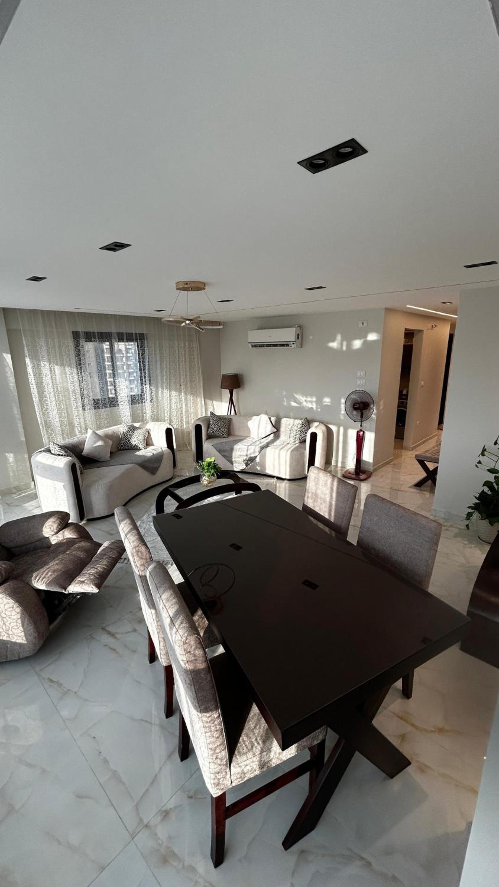Avenu Al-3rab Hotel