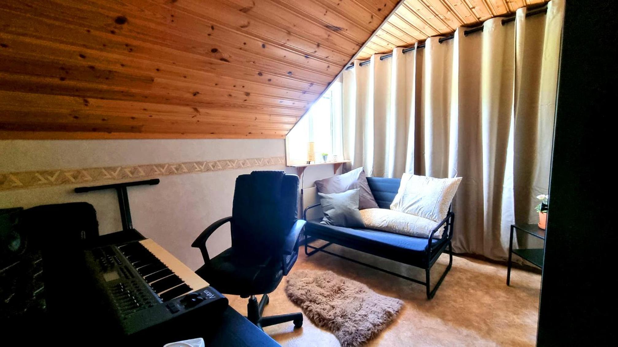 Holiday House 