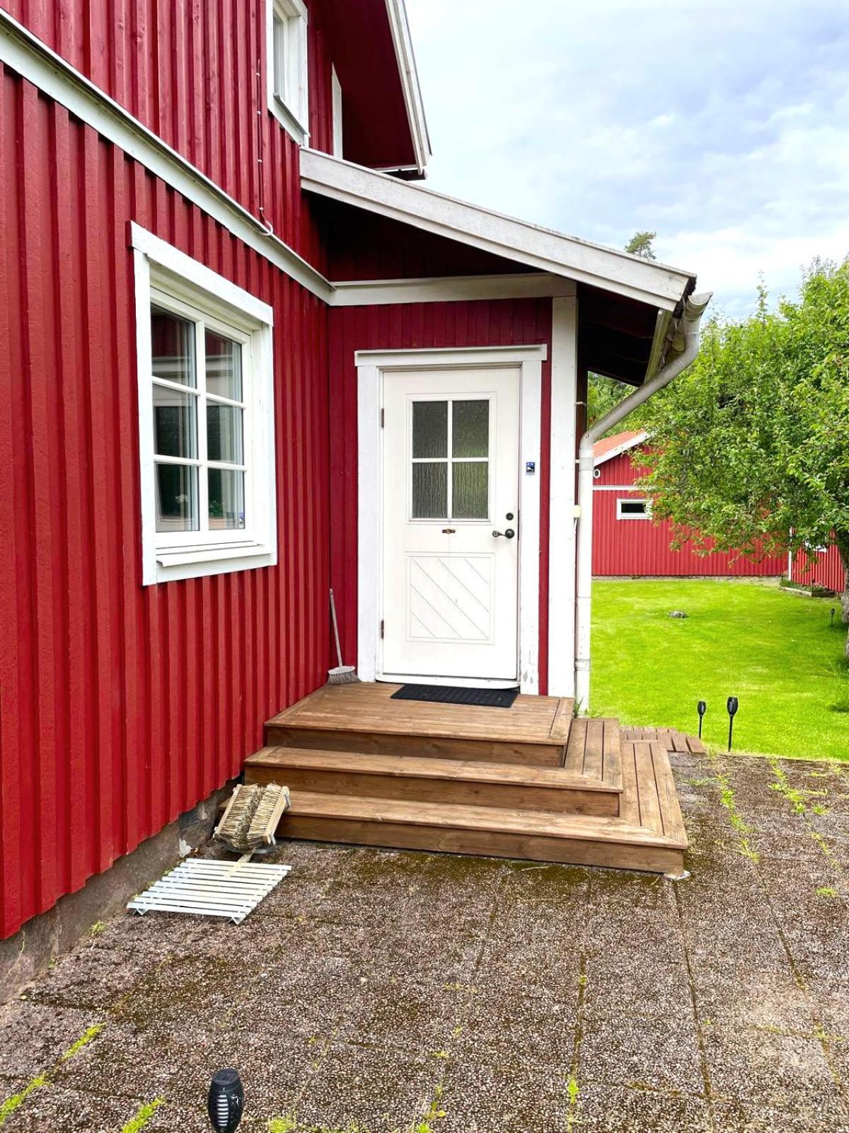 Holiday House 