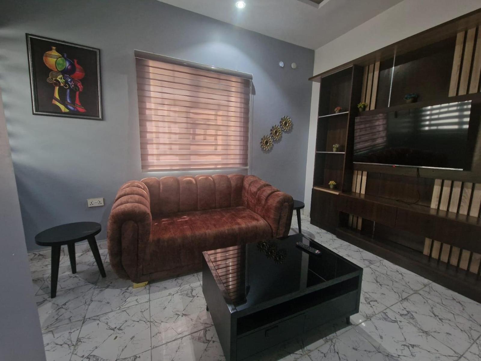 Stay Easy Homes and Apartments view 5