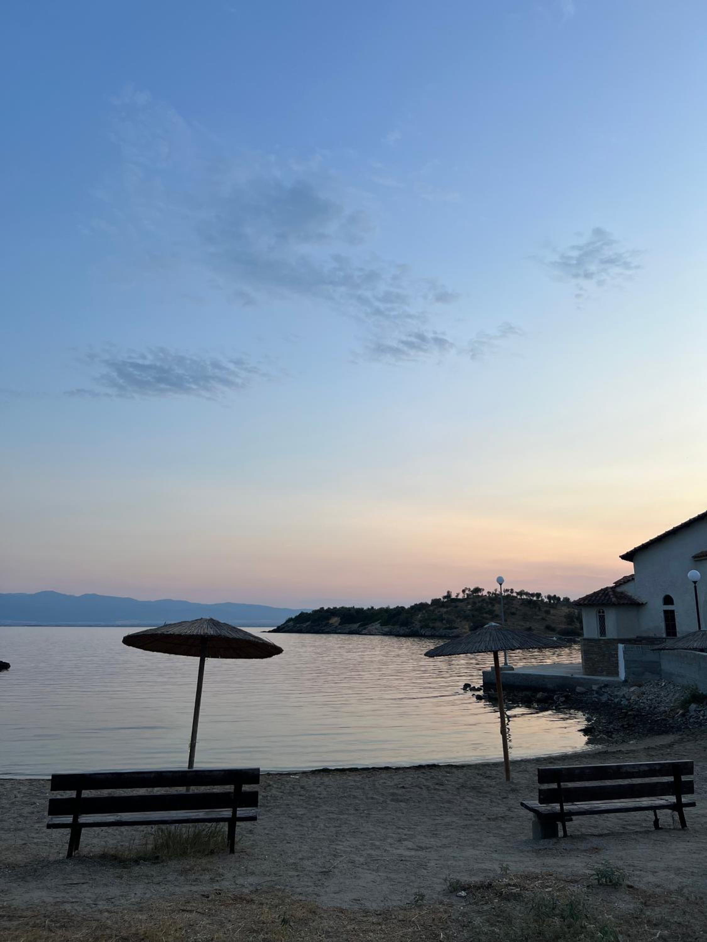 Aiolos Seaside Apartment