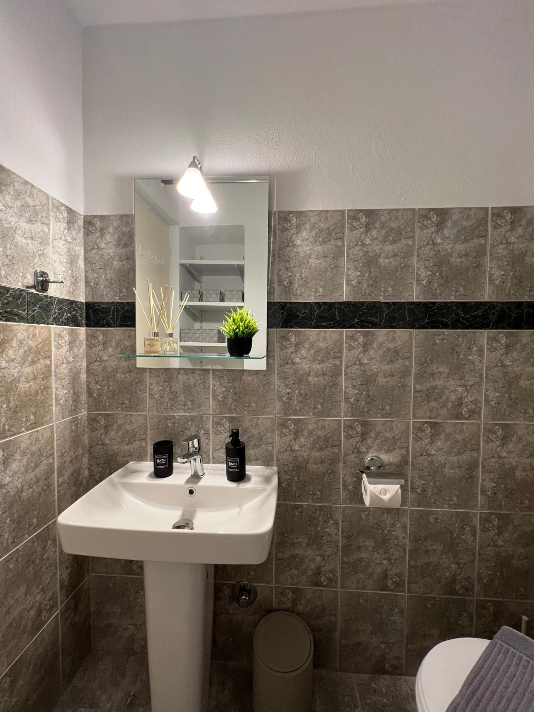 Aiolos Seaside Apartment
