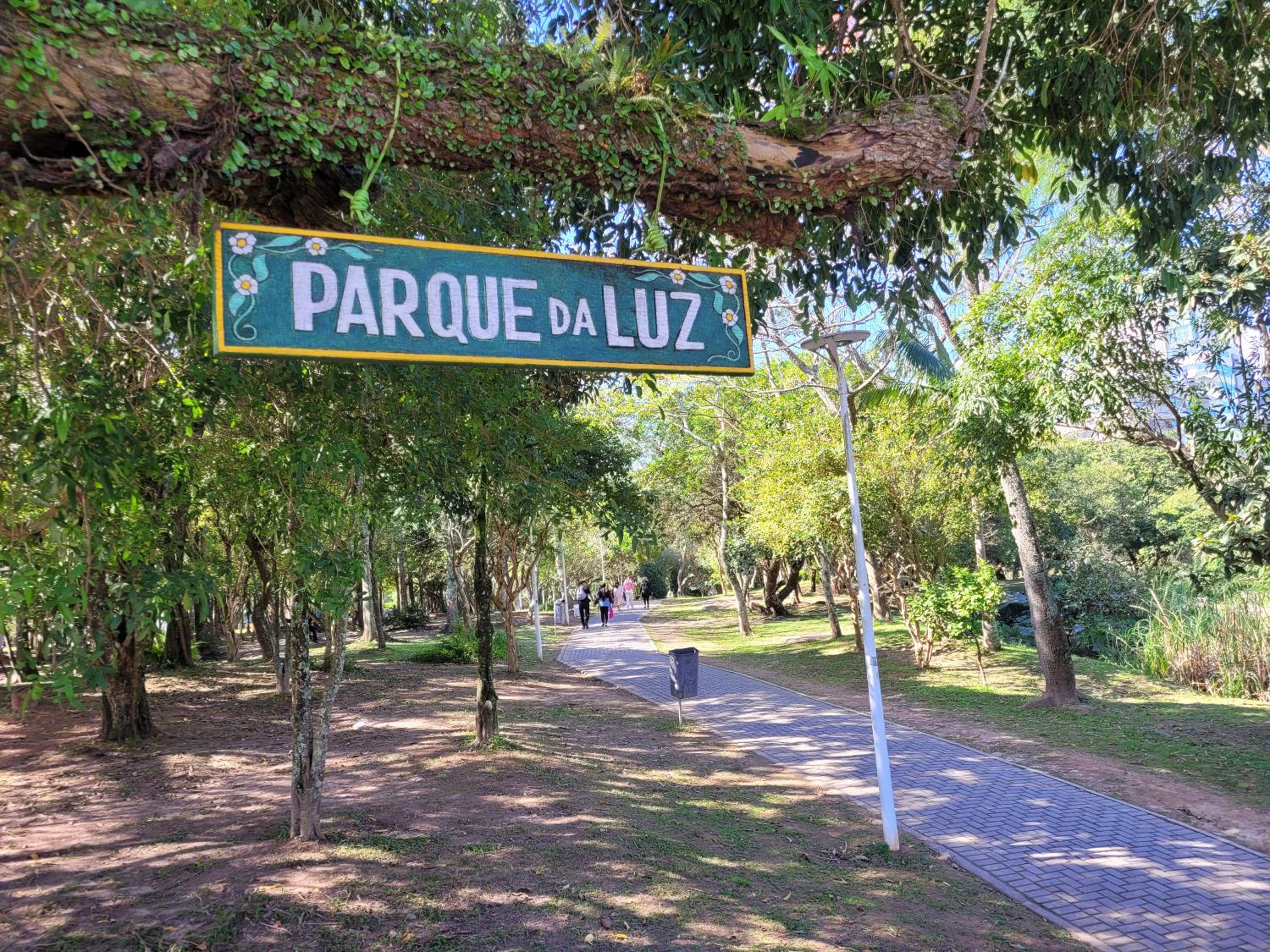 Área Nobre com Vista para Baía e Pontes SA2351