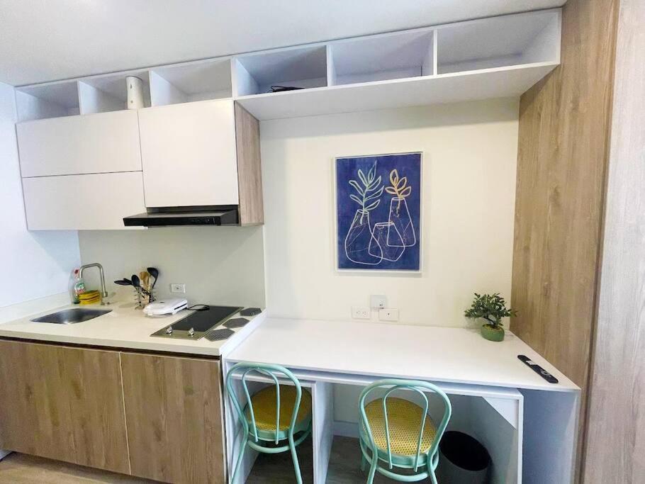 Moderno estudio con gimnasio, terraza y coworking en Bogotá