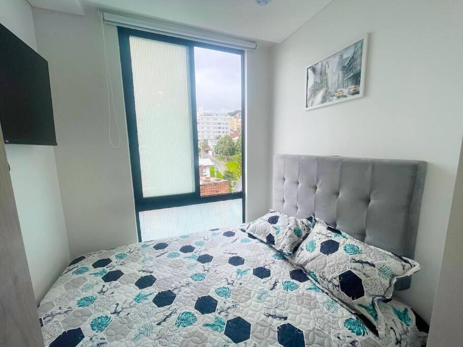Moderno estudio con gimnasio, terraza y coworking en Bogotá