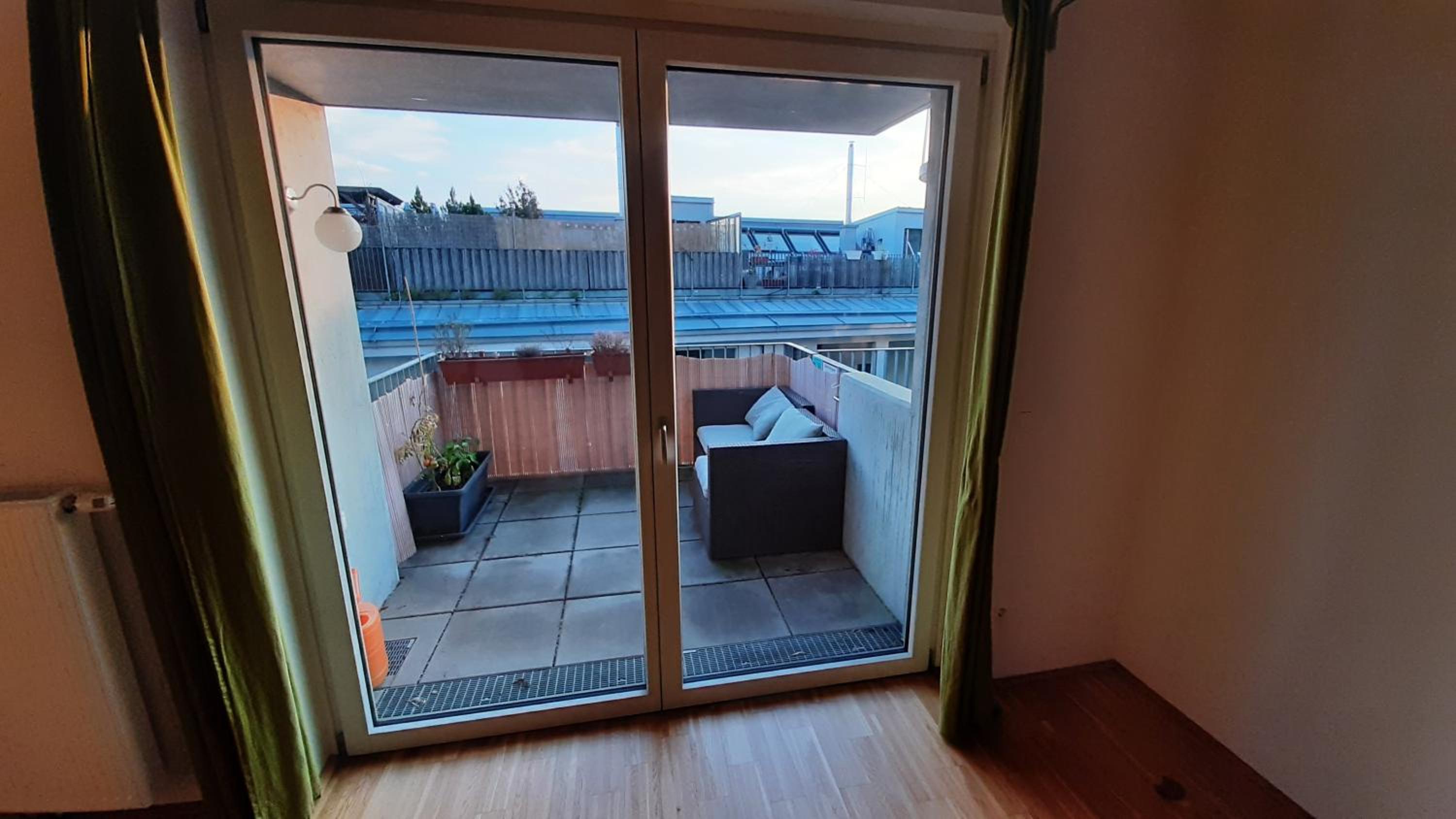 Modern yet cozy apartment with all amenities and quiet south-balcony