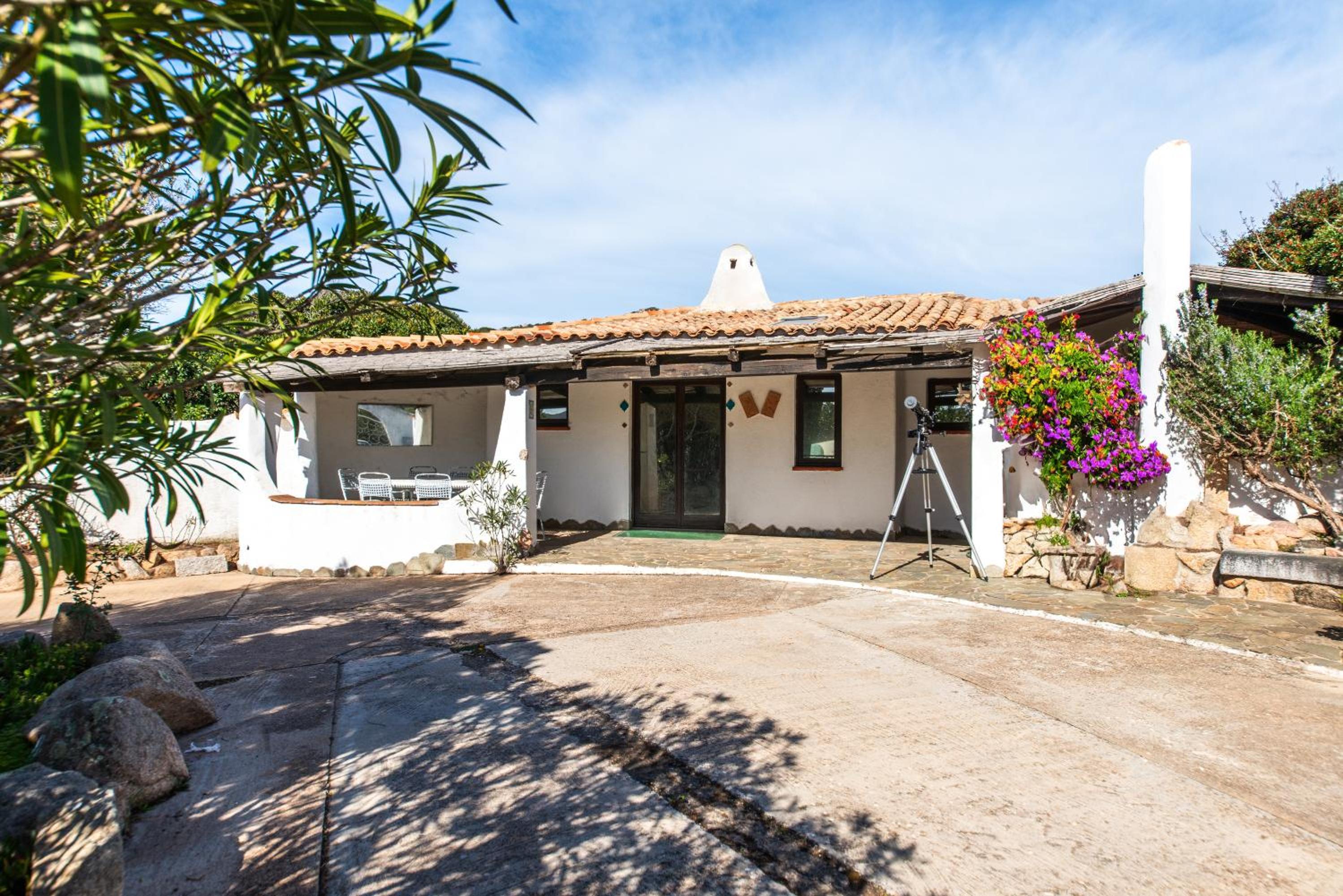 Villa a Santa Teresa di Gallura view 2