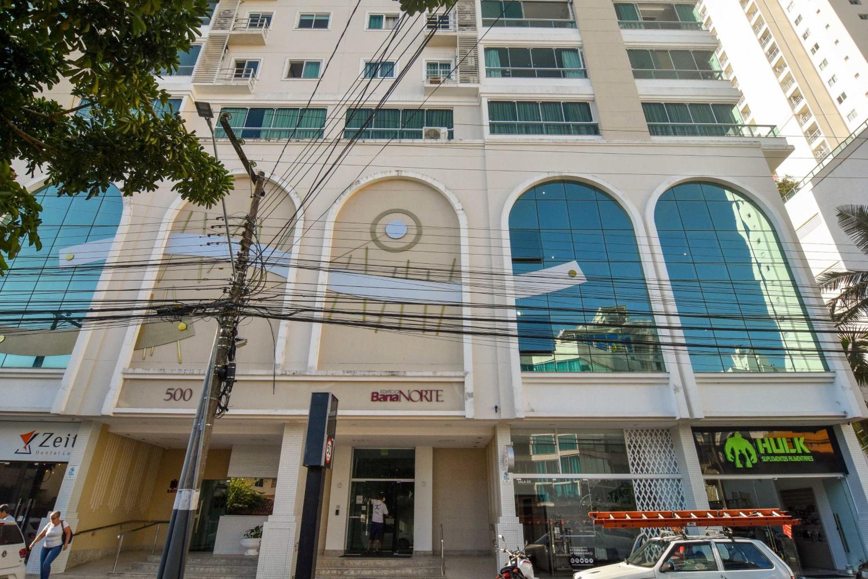 Ap Moderno 550m da Roda Gigante em Pioneiros P2376