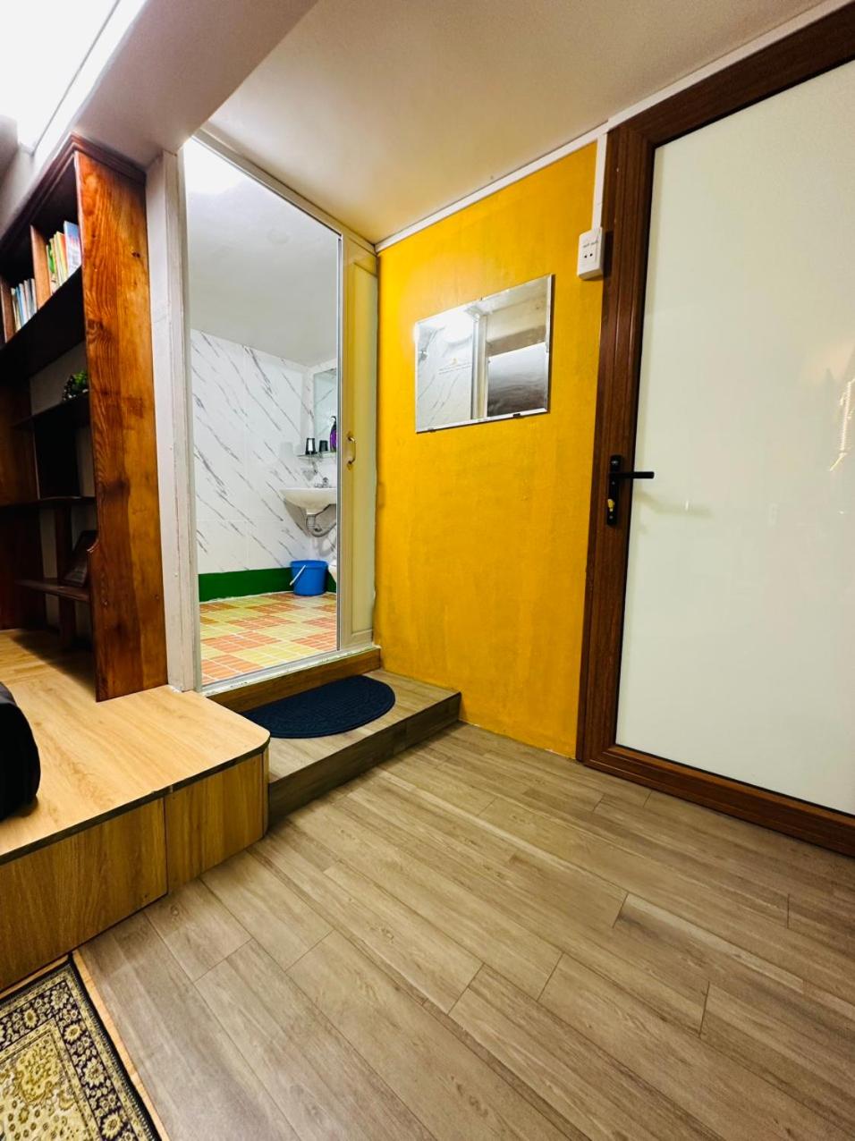 Kolor Green Home,center of Old Quarter, near Hoankiem Lake, 2 big beds