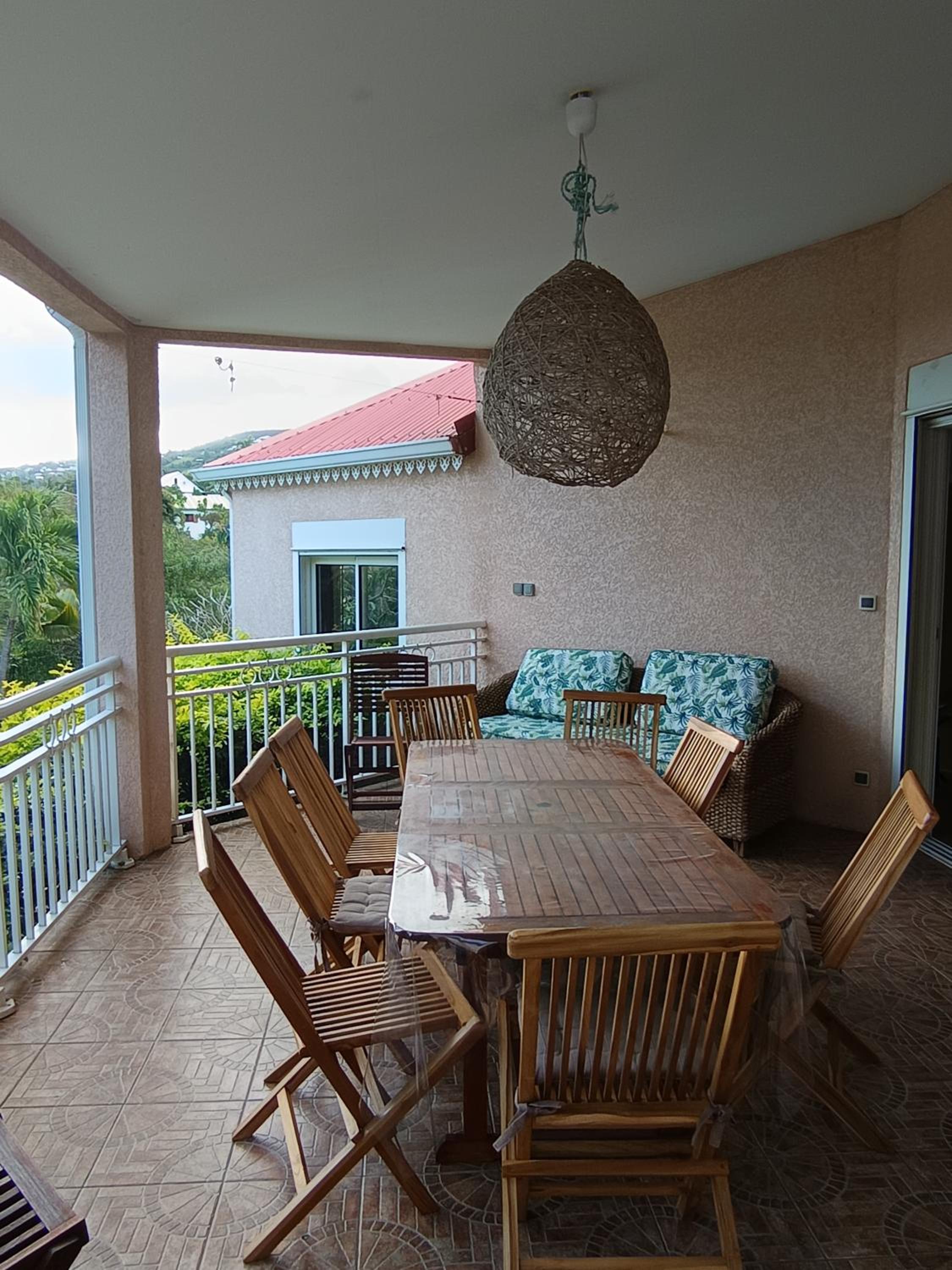 grande villa étang salé les hauts view 4