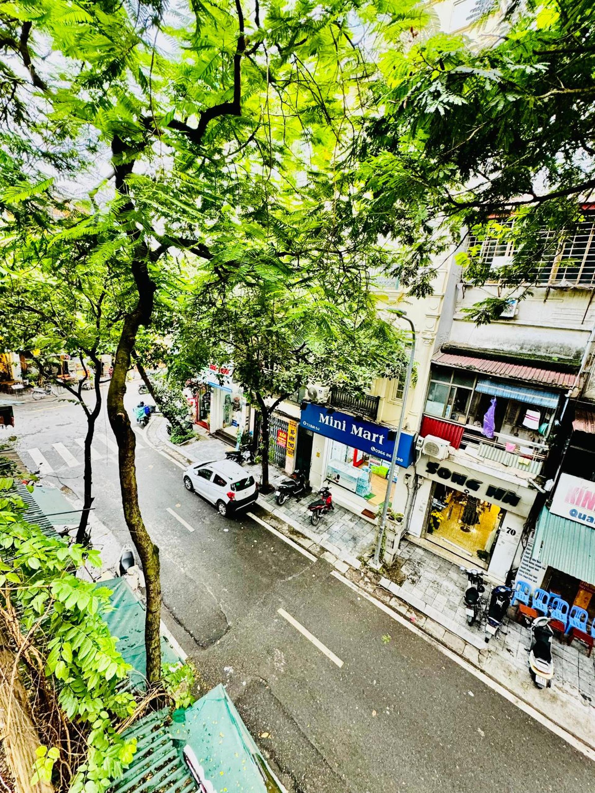 Old Quarter Bat Su Ha Noi