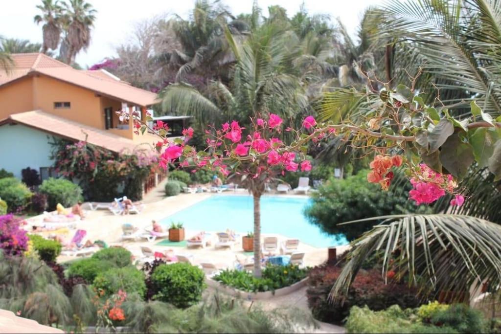 Oceanfront Apt 25 Porto Antigo II