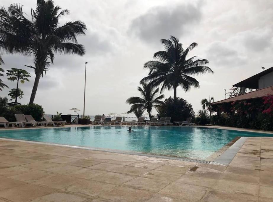 Oceanfront Apt 25 Porto Antigo II