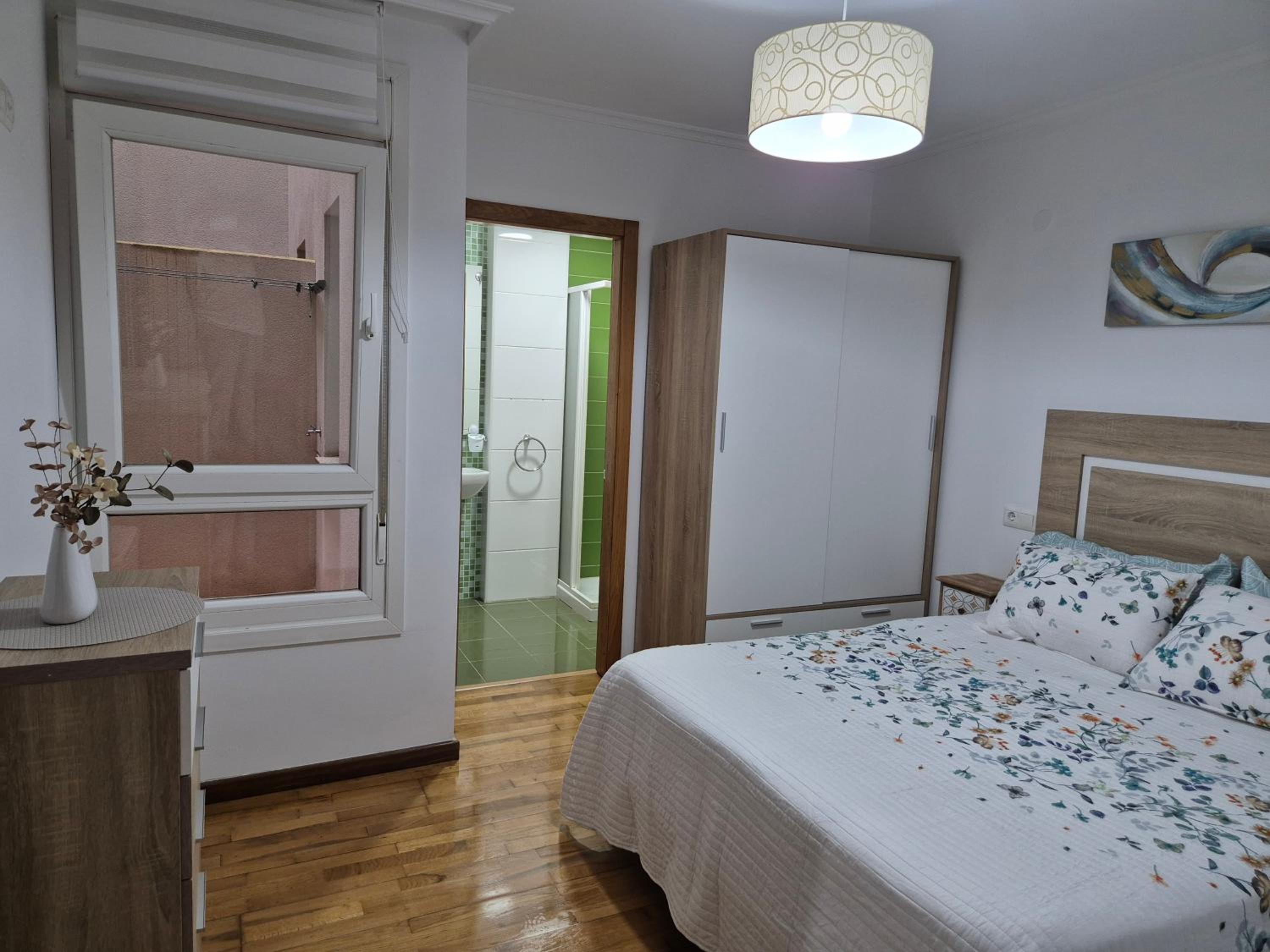 Apartamento céntrico, tranquilo, buenas vistas