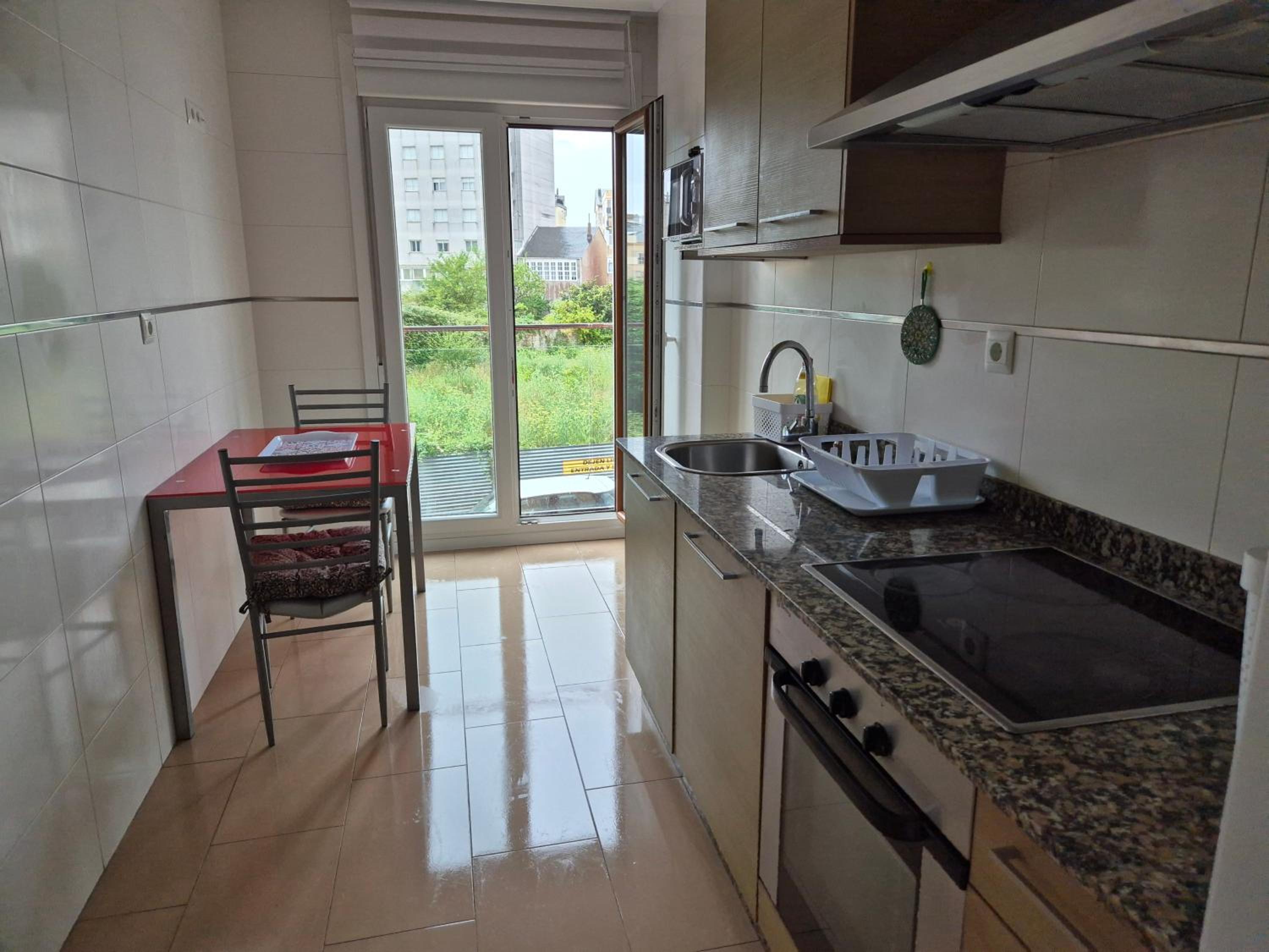 Apartamento céntrico, tranquilo, buenas vistas