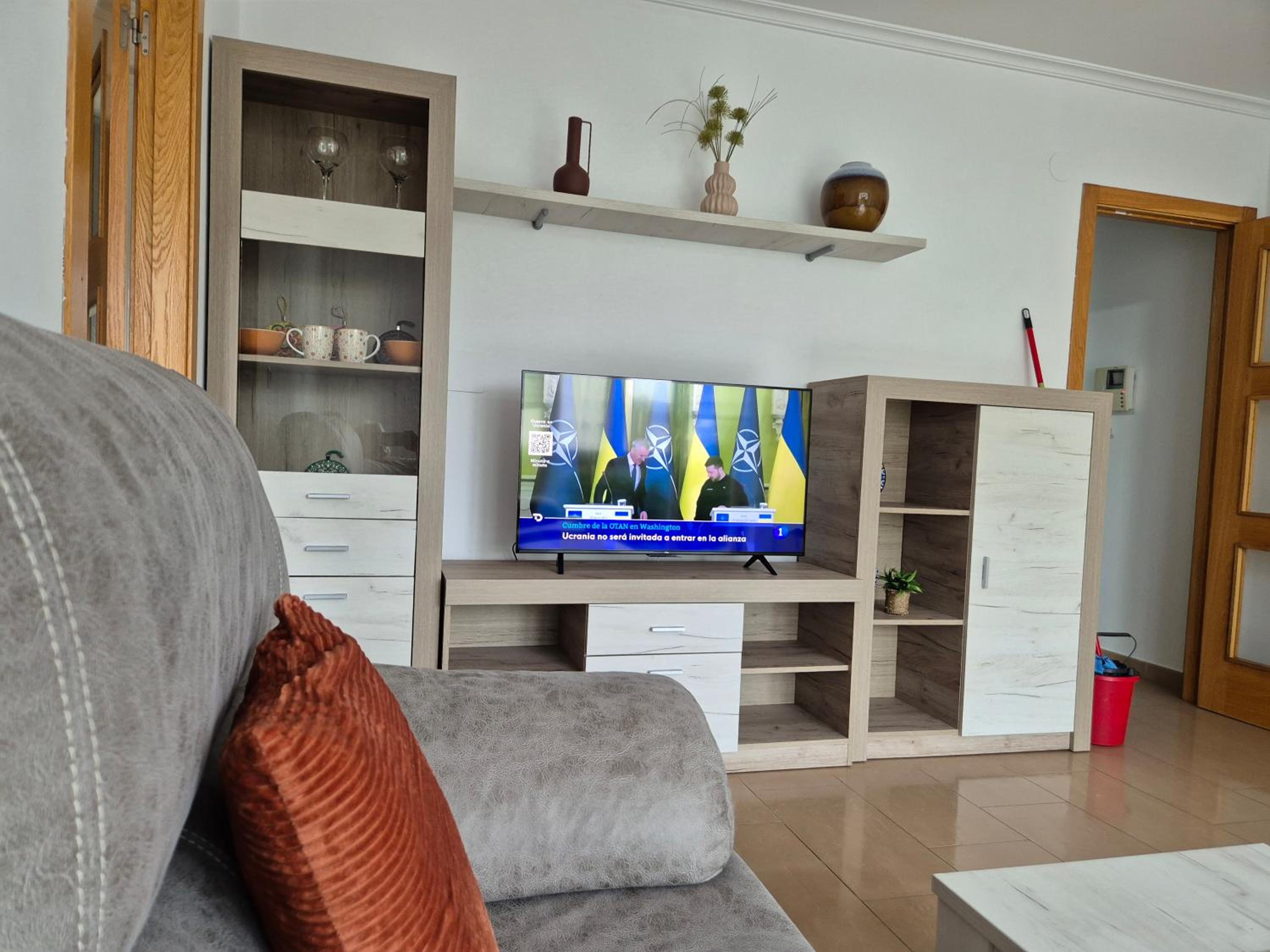 Apartamento céntrico, tranquilo, buenas vistas