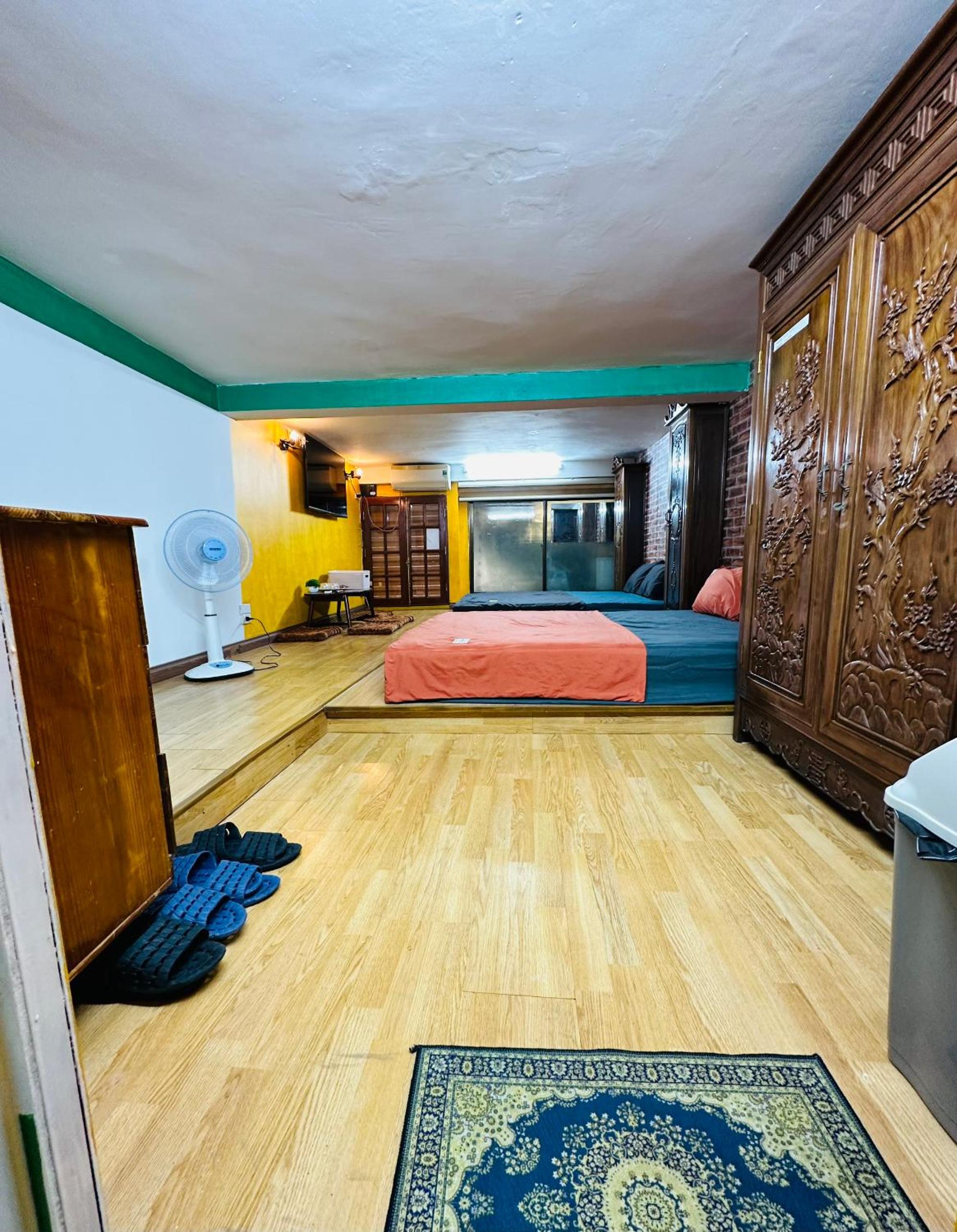 Kolor Red Home,Bungalow Old Quarter,4 paxs,3 mins to Hoan Kiem Lake