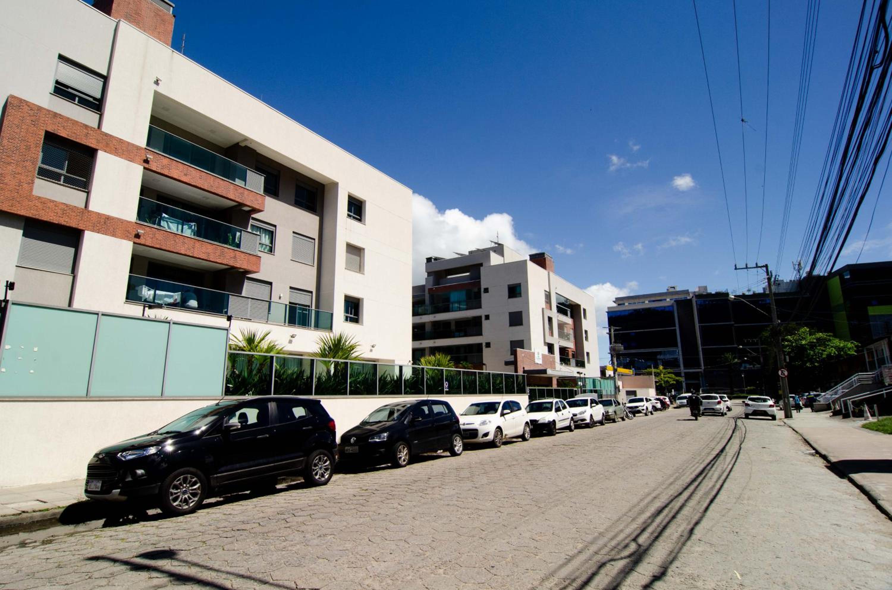 Condomínio Club ao lado do Floripa Shopping RA5043
