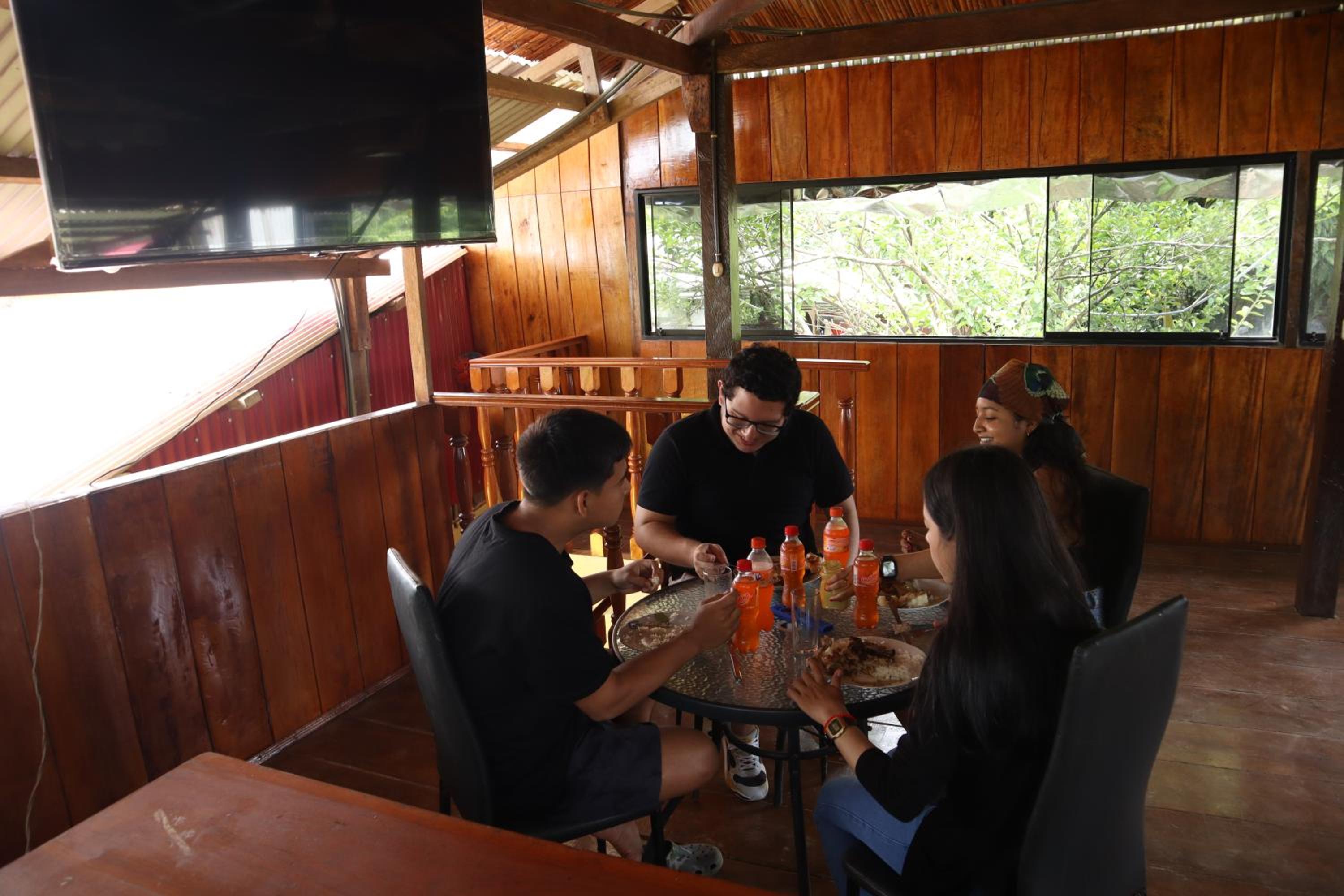 Irakunumi Hostel