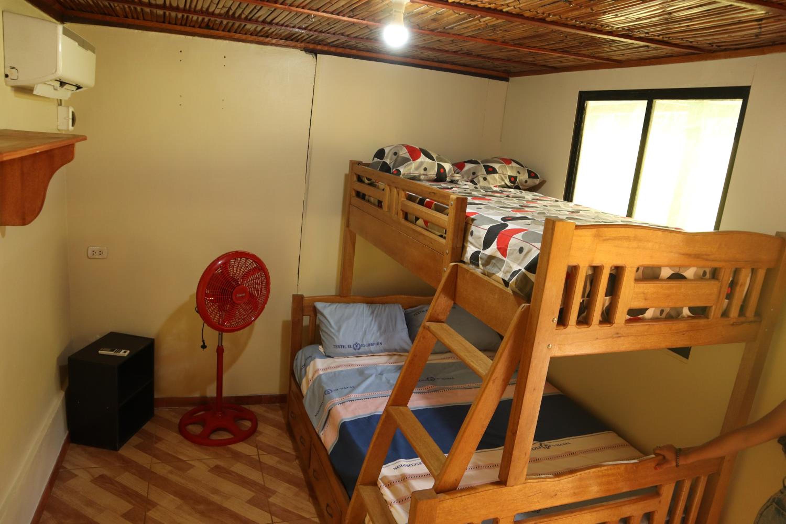 Irakunumi Hostel