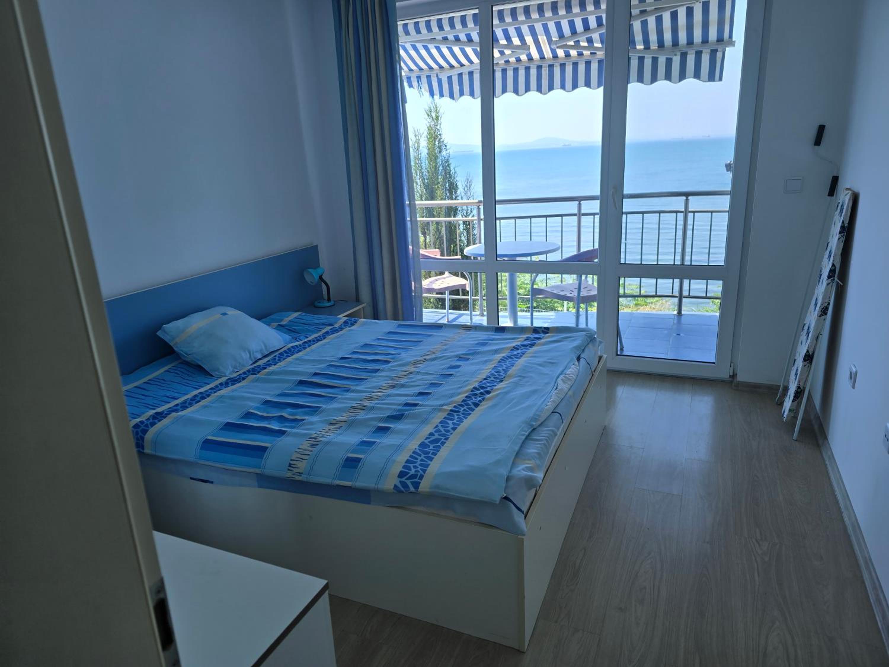 POMORIE direkt am Meer