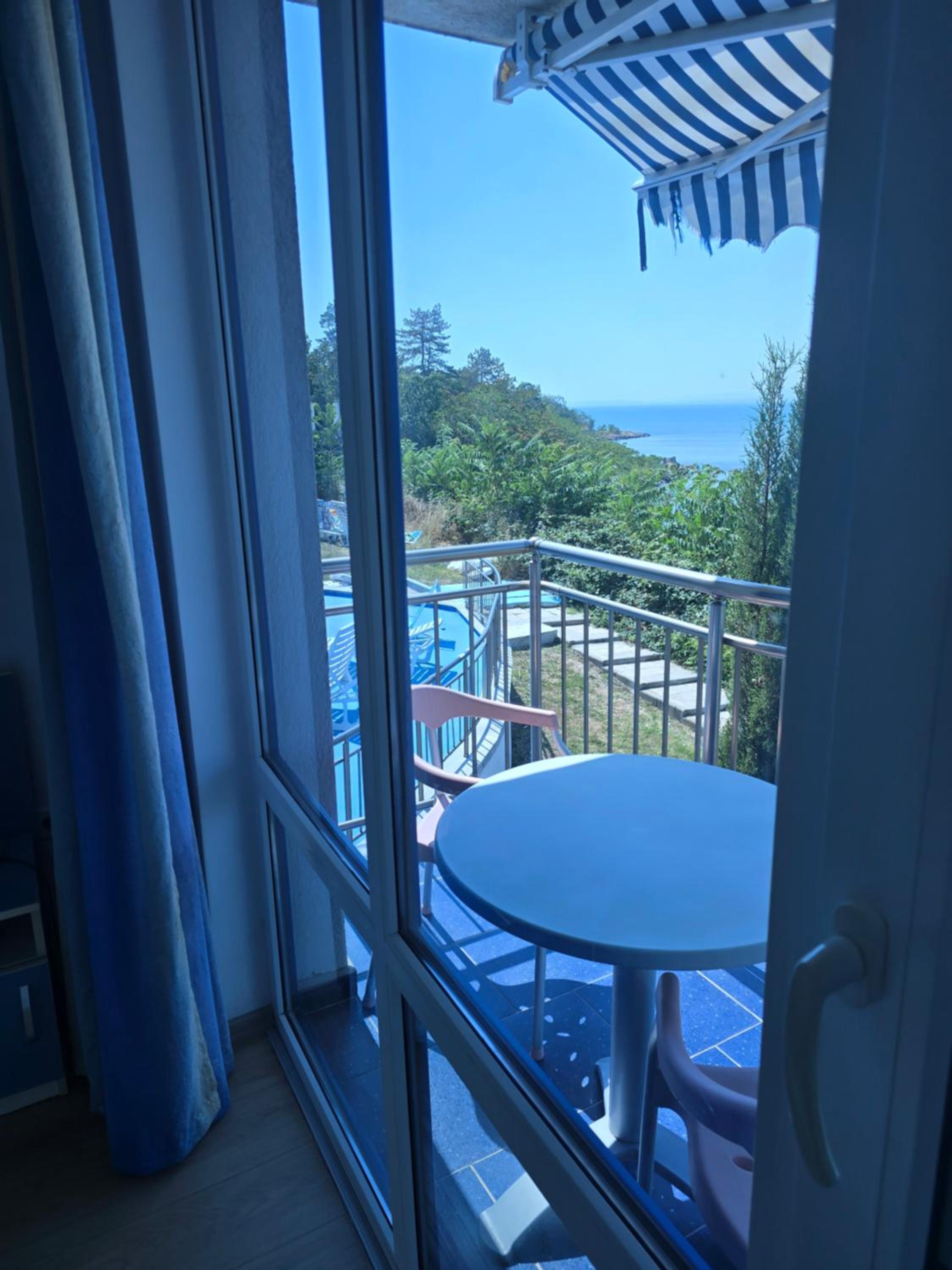 POMORIE direkt am Meer