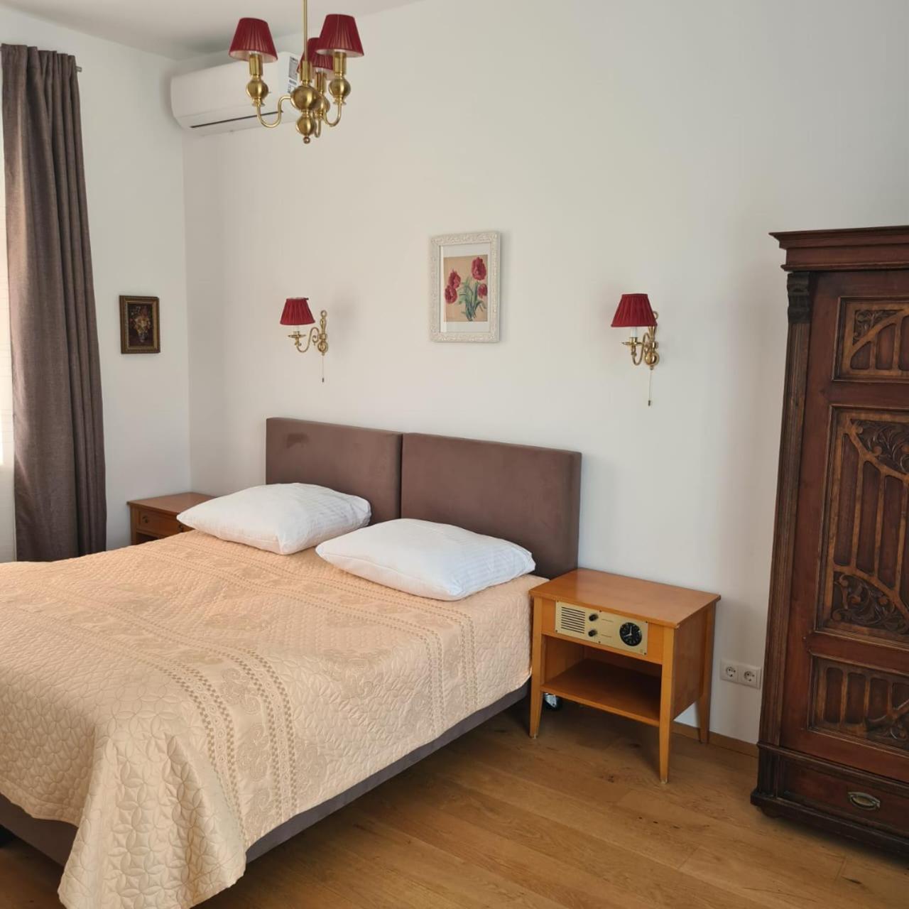 Villa Musik - apartments in historical Villa , Baden