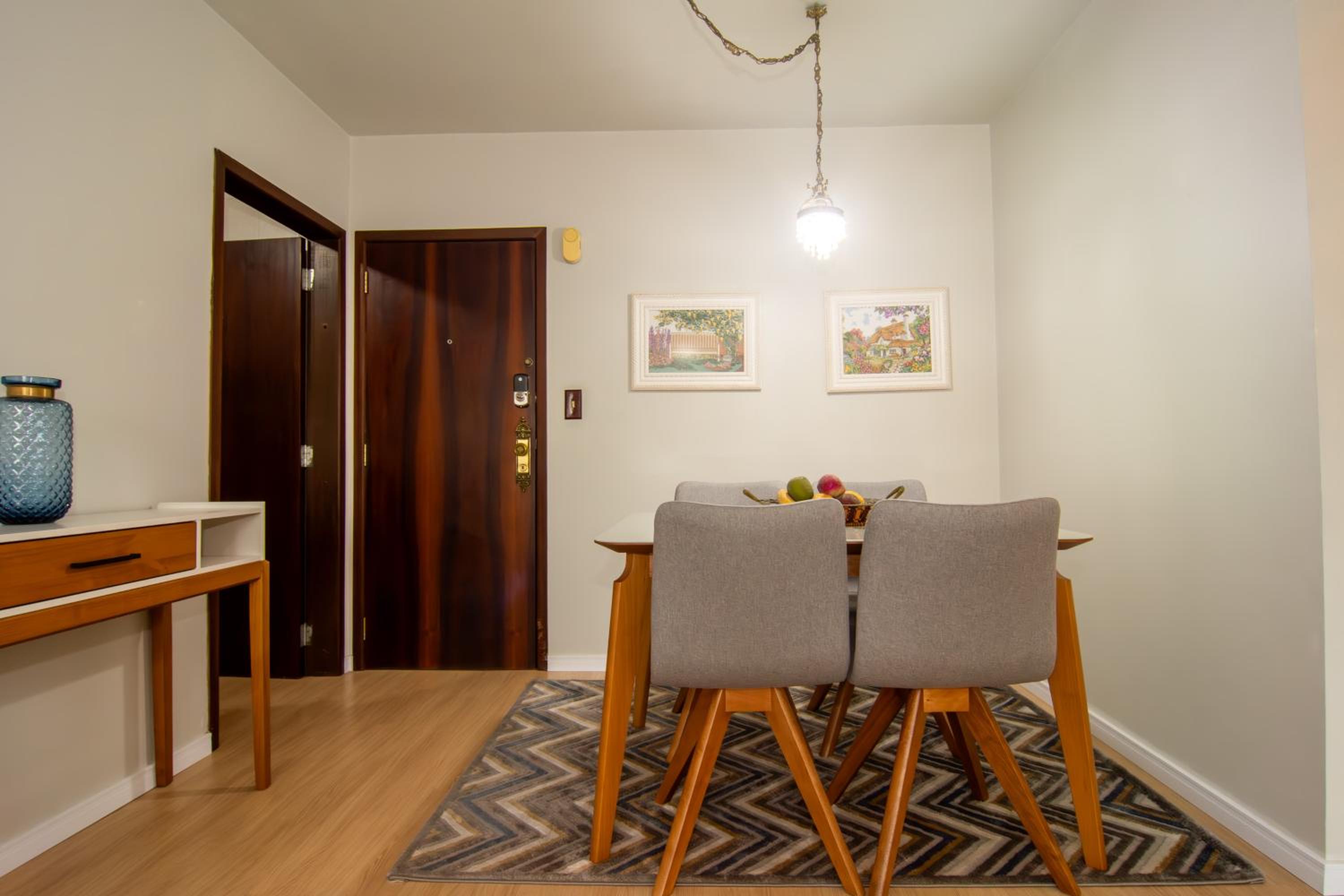 Conforto 350m da Av. Atlântica em Pioneiros YD2261