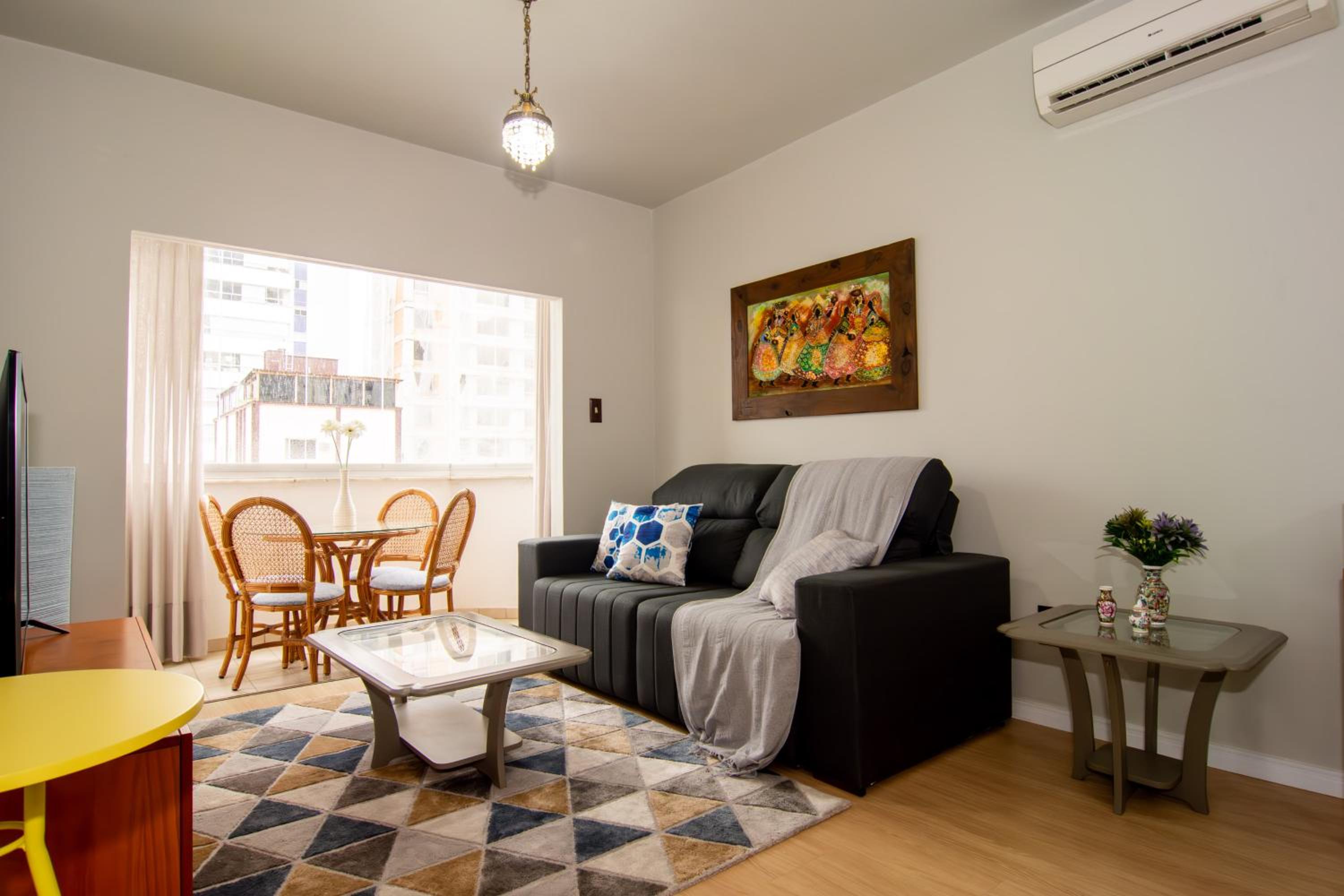 Conforto 350m da Av. Atlântica em Pioneiros YD2261